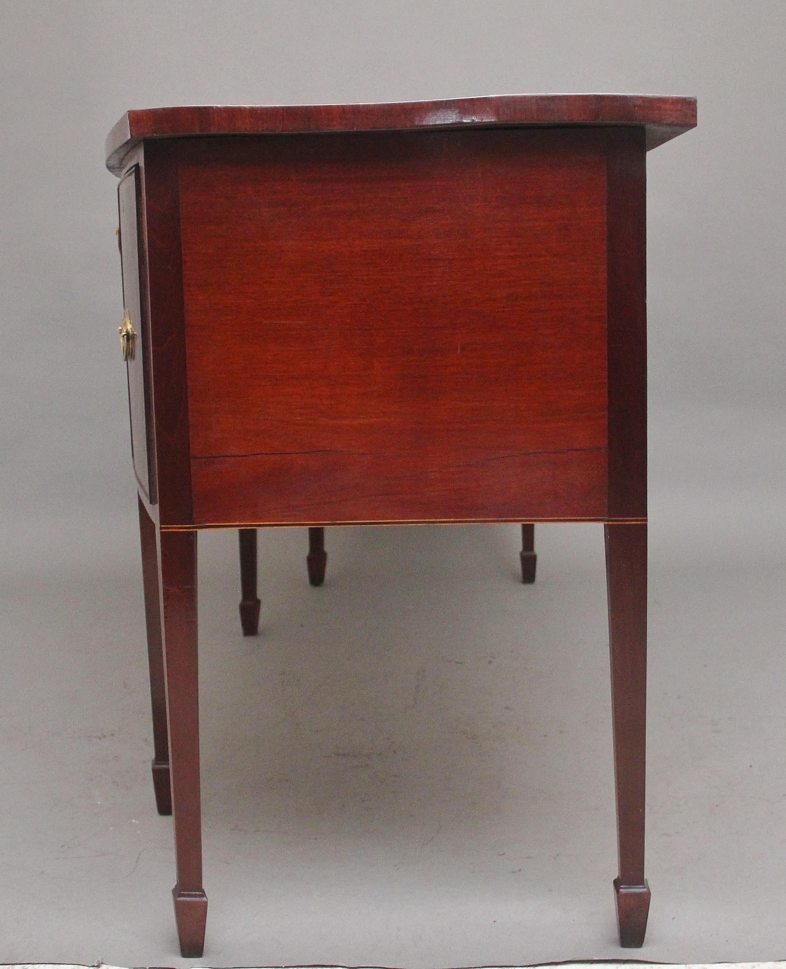 Early 19th Century 19th Century inlaid mahogany bowfront sideboard For Sale