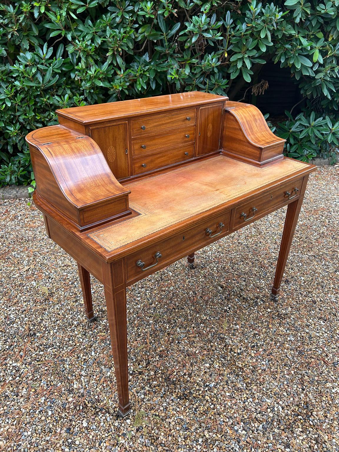 Victorian 19th Century Inlaid Mahogany Carlton House Desk