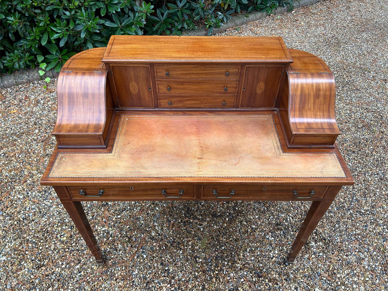 Hand-Crafted 19th Century Inlaid Mahogany Carlton House Desk