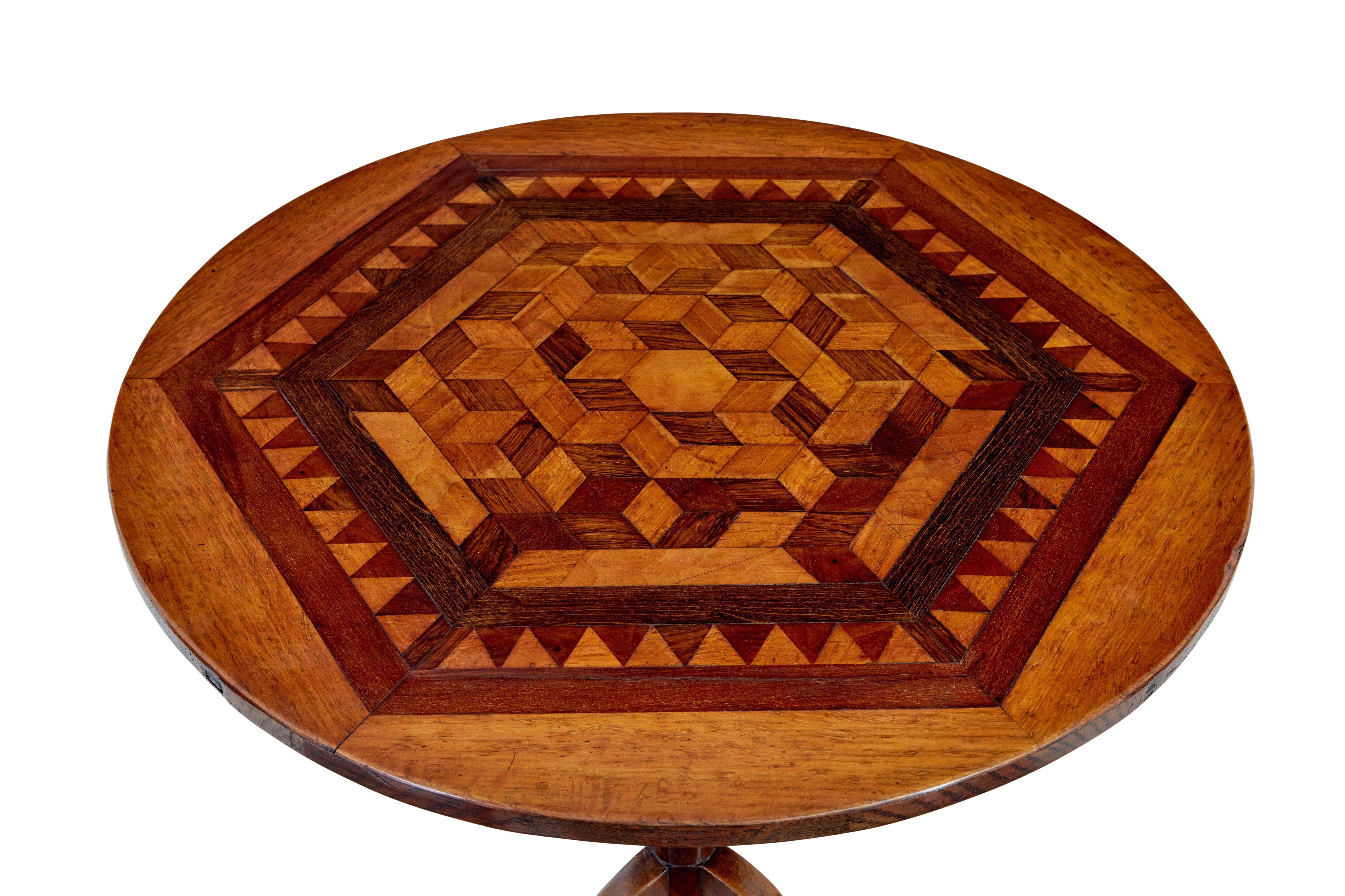 Carved 19th Century inlaid oak round occasional table For Sale