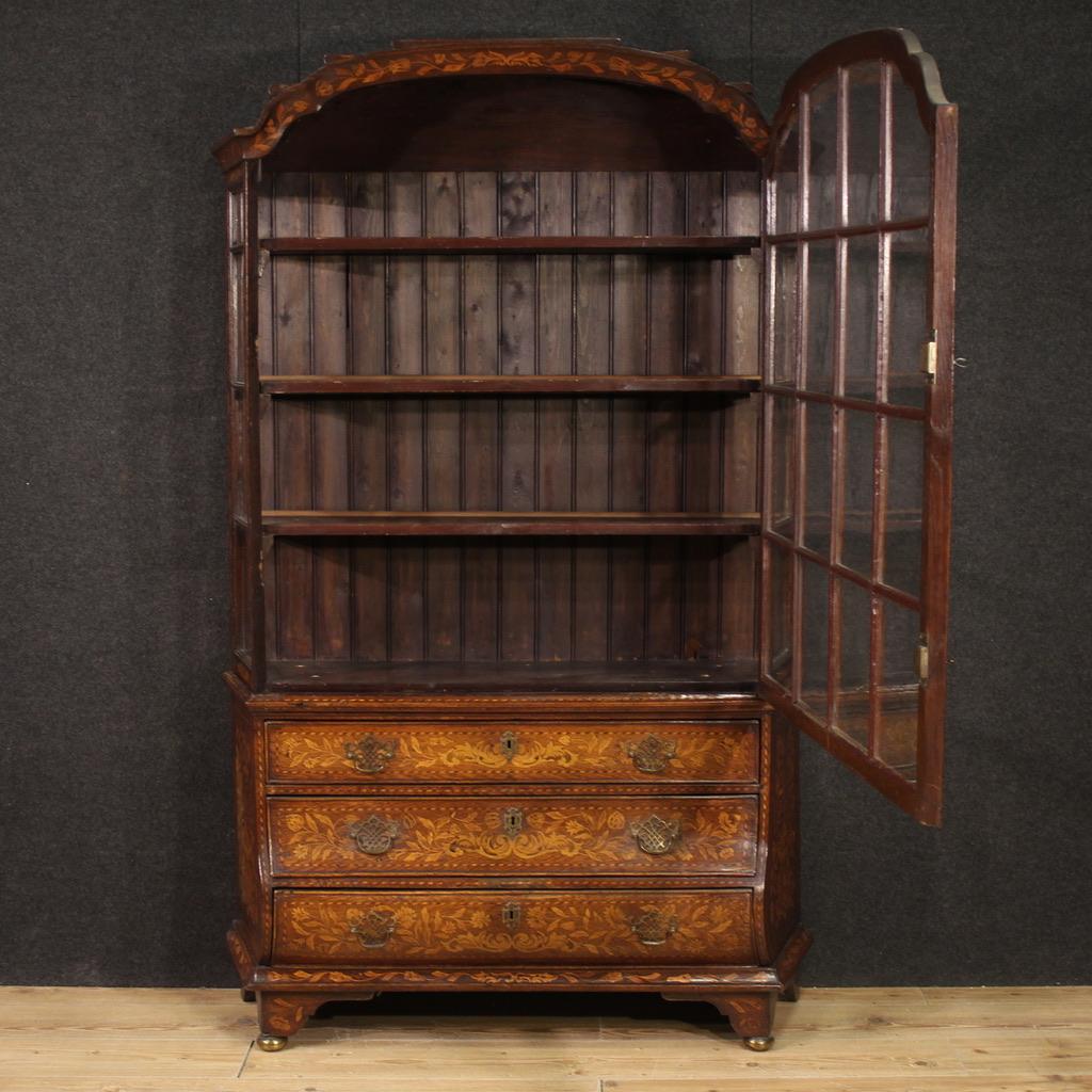 Vitrine ancienne hollandaise en bois marqueté du 19e siècle, 1880 en vente 1