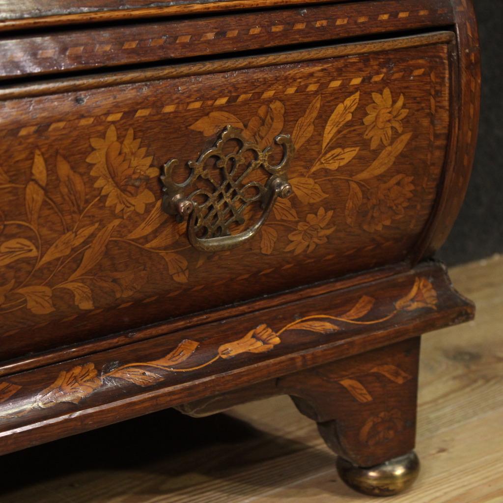 Vitrine ancienne hollandaise en bois marqueté du 19e siècle, 1880 en vente 2