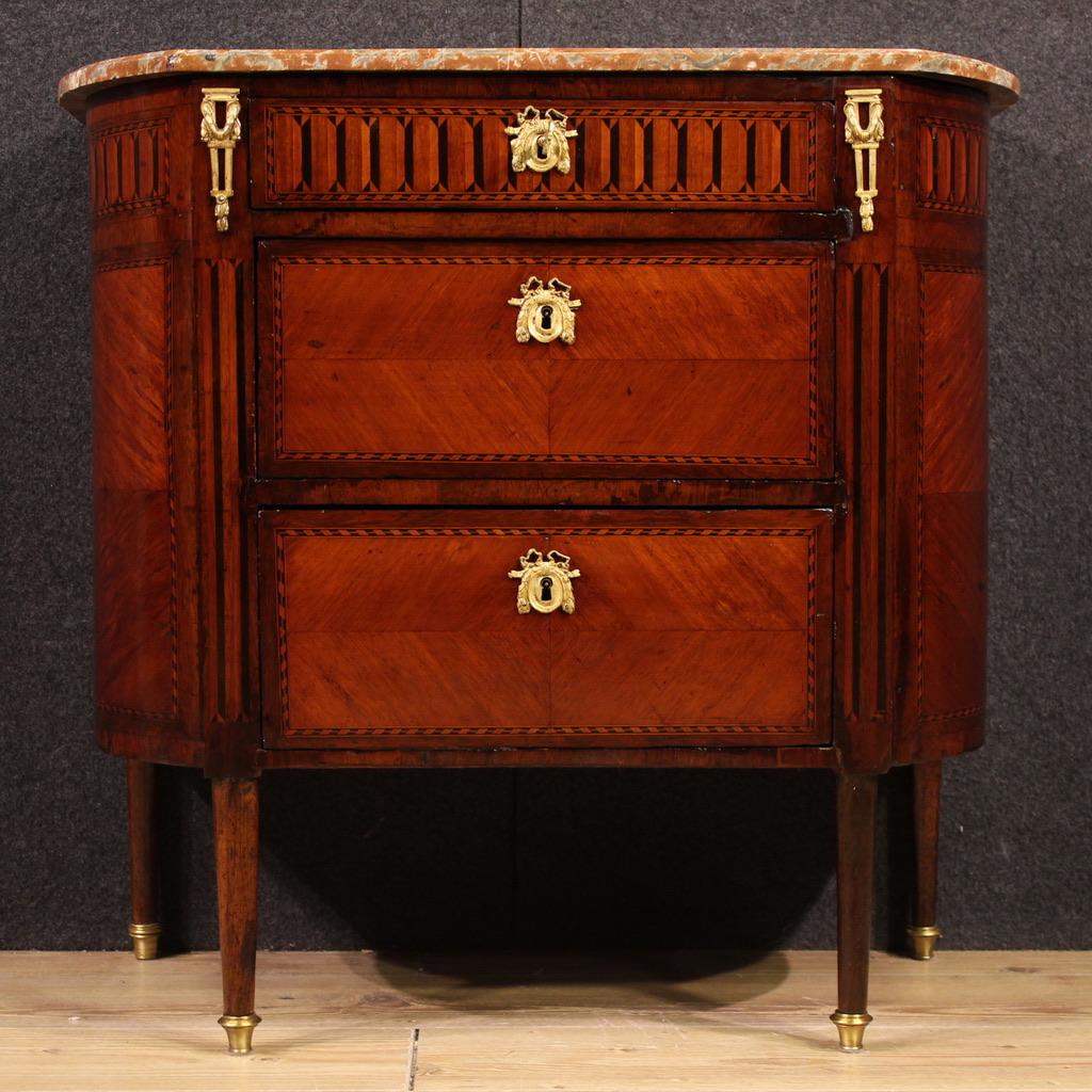 Commodo francese Napoleone III con piano in marmo e legno intarsiato del XIX secolo, 1880 In condizioni buone in vendita a Vicoforte, Piedmont
