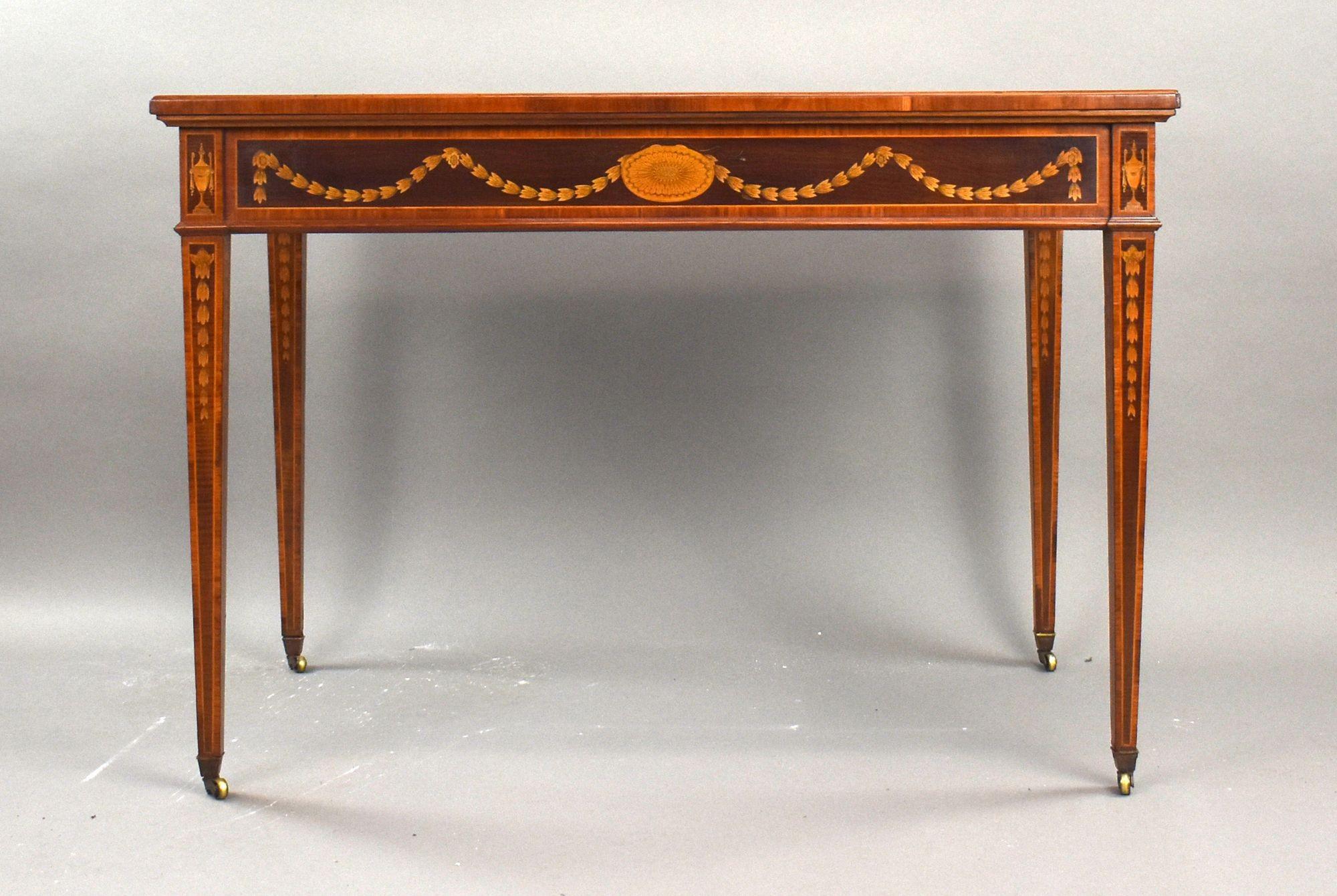 Table à écrire marquetée du 19e siècle Bon état - En vente à Chelmsford, Essex