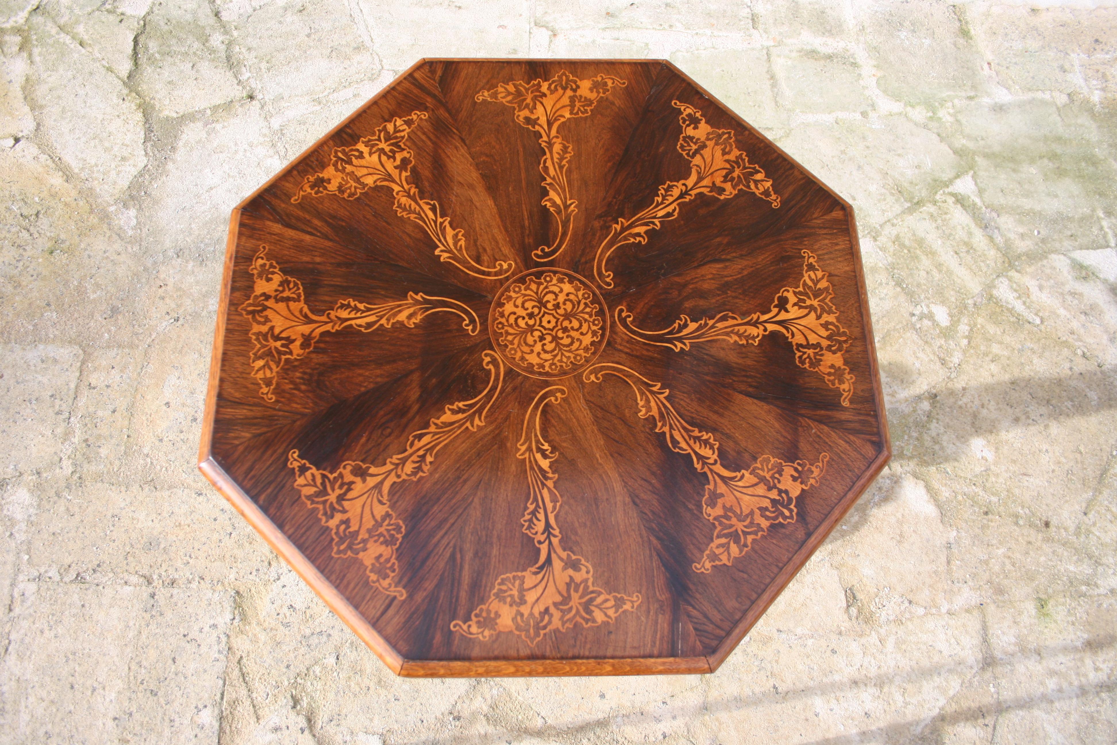 19th Century Inlay Italian Pedestal Table For Sale 2
