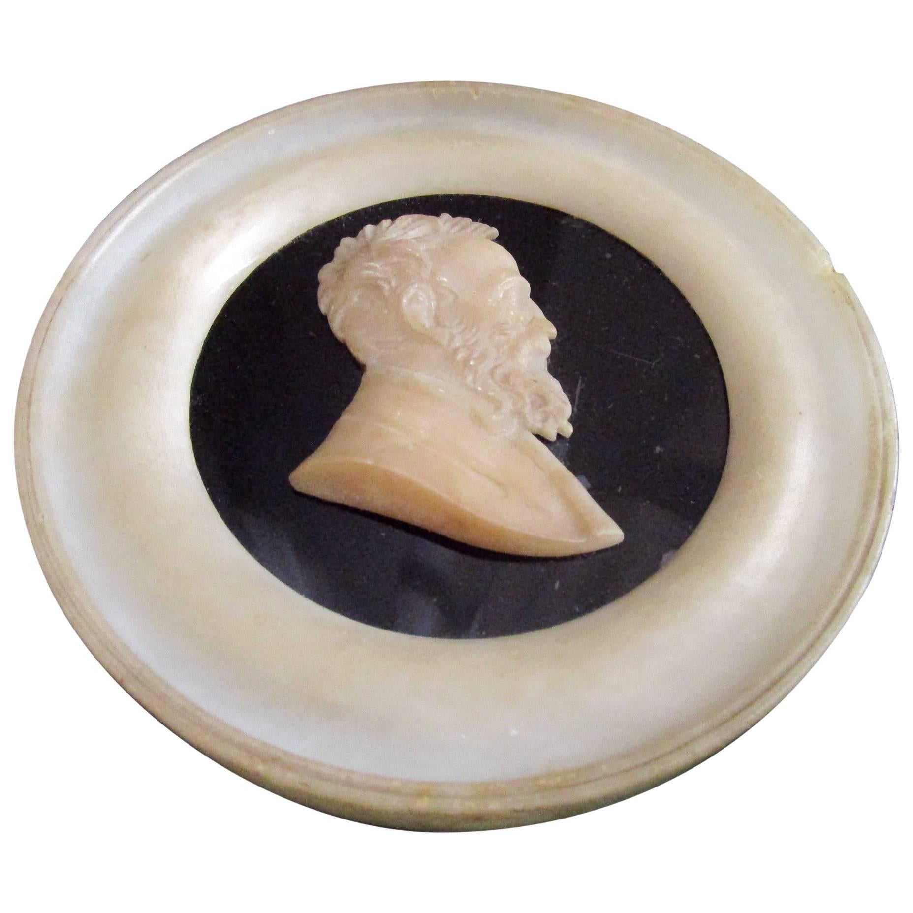 19th Century Intaglio Portrait Roundel "Grand Tour Souvenir" of Michelangelo