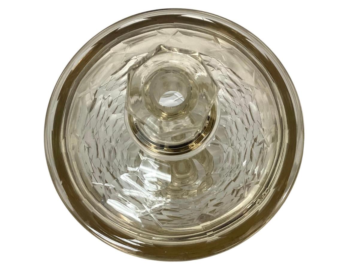 Compotier haut en cristal taillé irlandais du 19ème siècle avec couvercle en vente 1