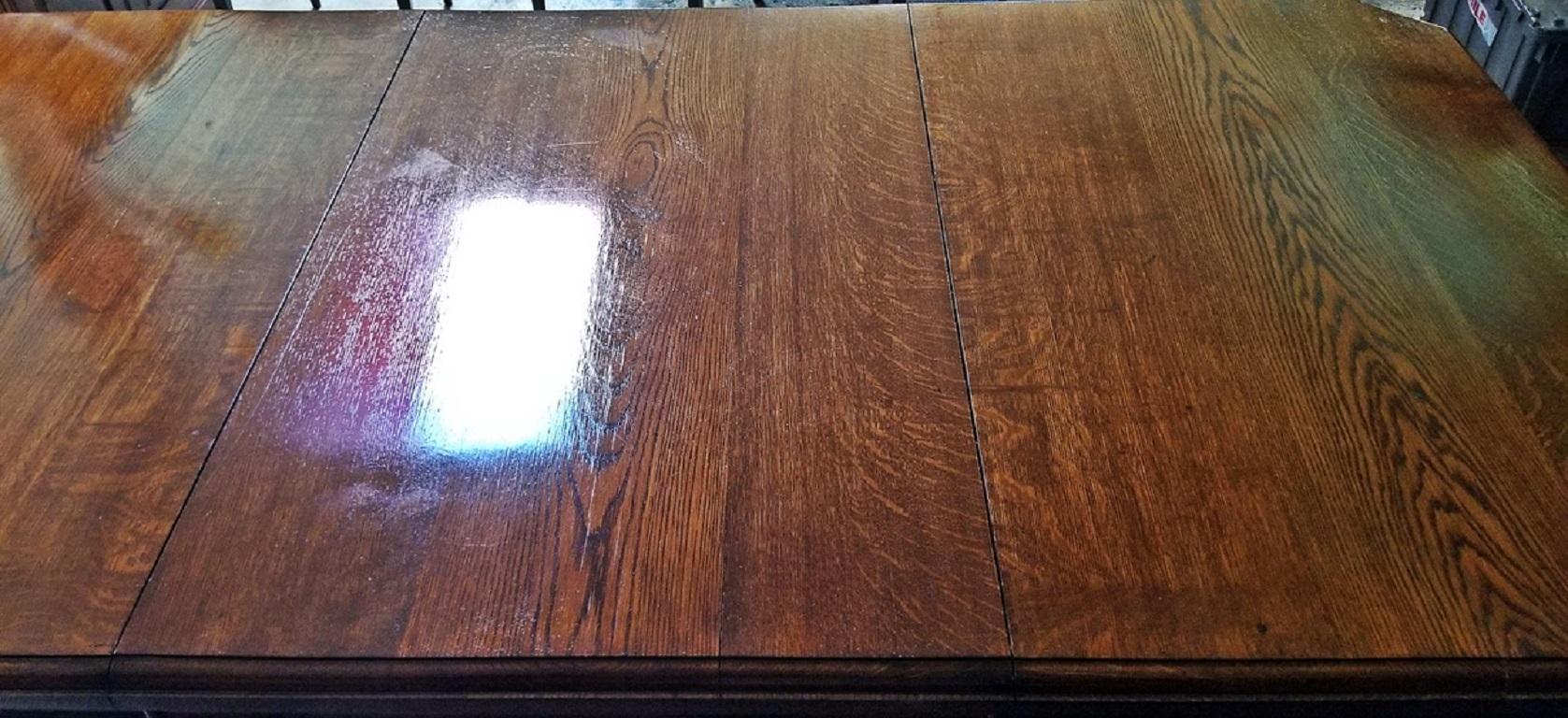 Irlandese Tavolo da pranzo telescopico in legno di Oak Oak del XIX secolo in vendita