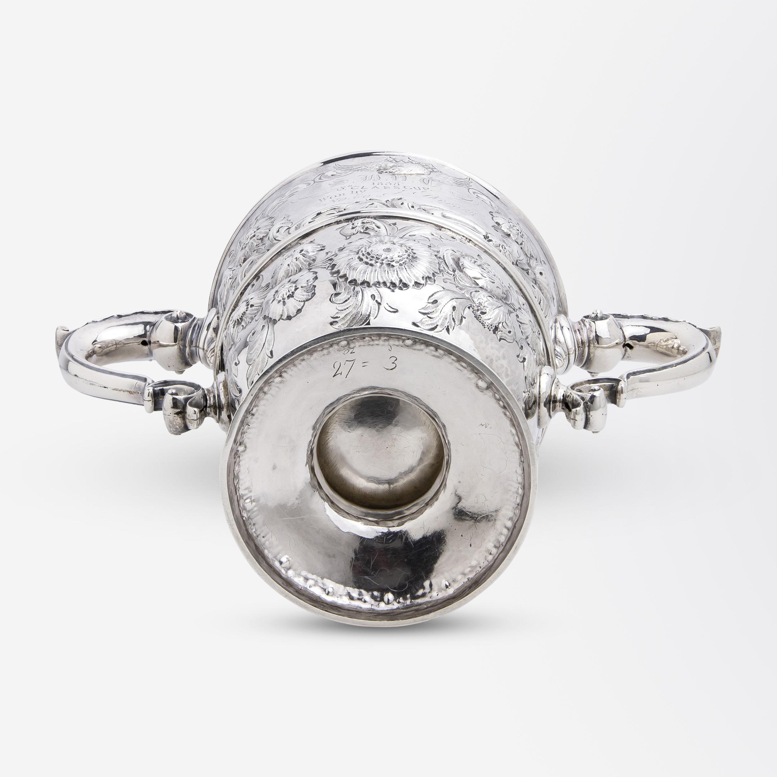 Coppa trofeo irlandese del 19° secolo in argento con spolvero a fuoco in vendita 1