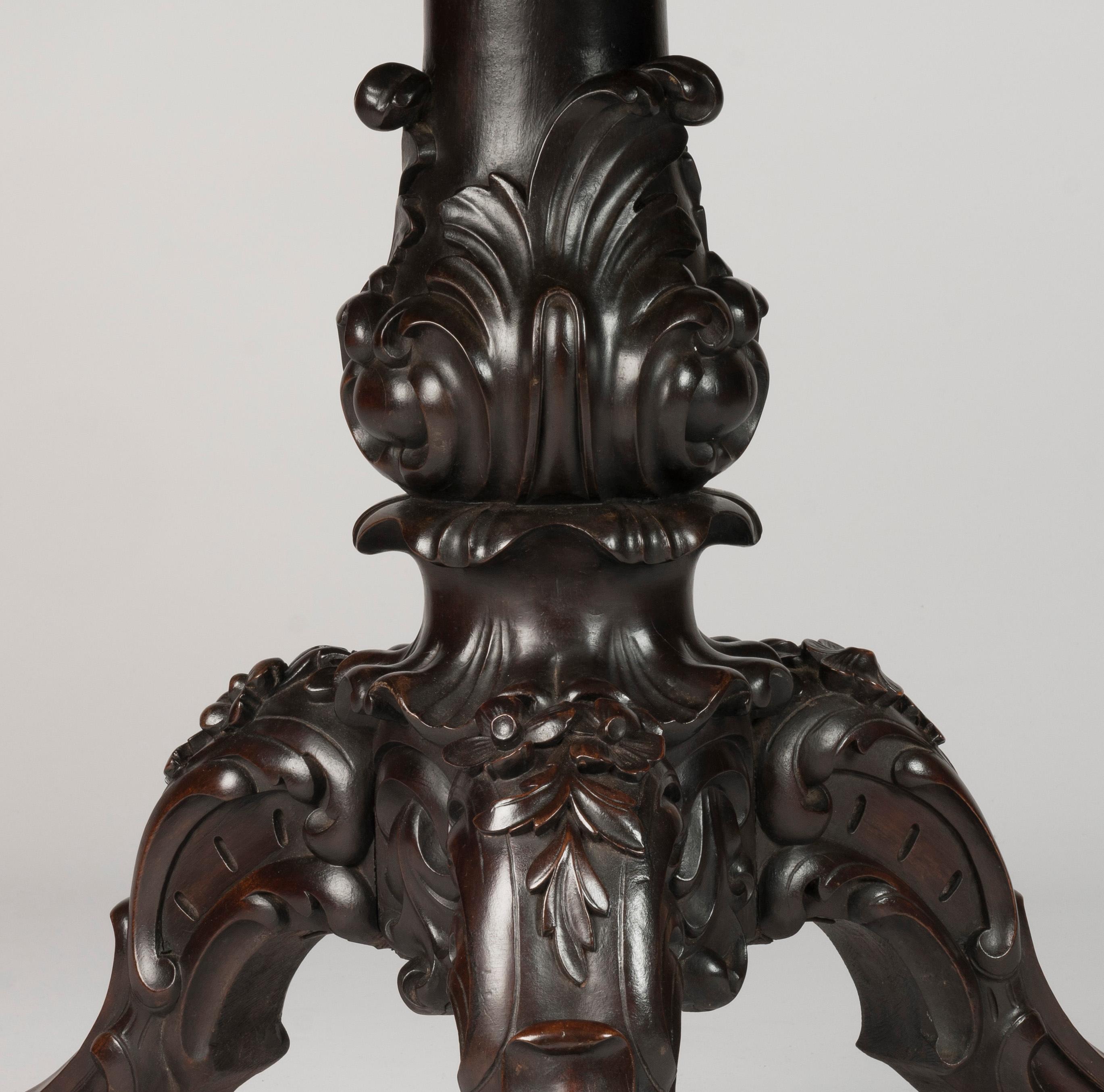 19th Century Irish Table with Marble-Inlaid Top having Aristocratic Coat of Arms For Sale 2