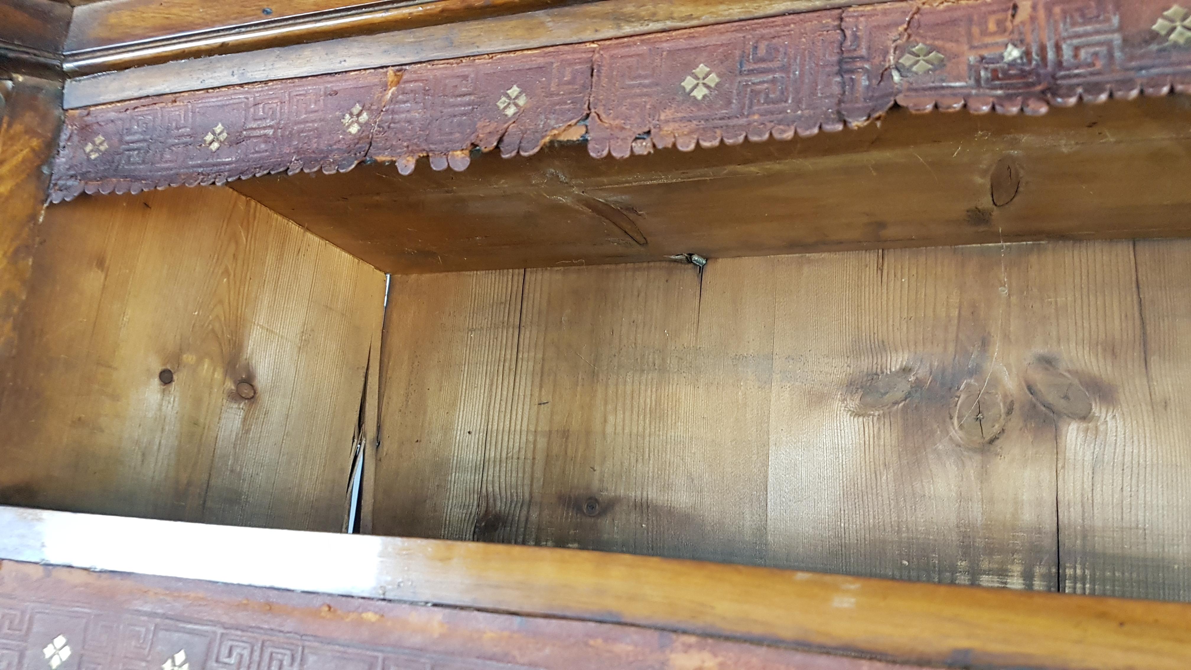 19th Century Irish Walnut Bookcase Cabinet For Sale 9