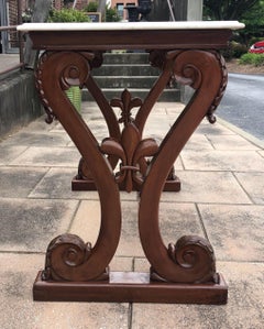 19th century Irish William IV Marble-Top Mahogany Hall Table with Fleur de Lys