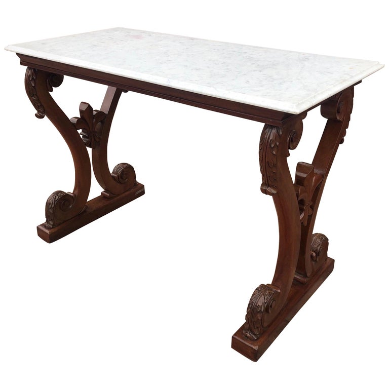 19th century Irish William IV Marble-Top Mahogany Hall Table with Fleur de Lys For Sale