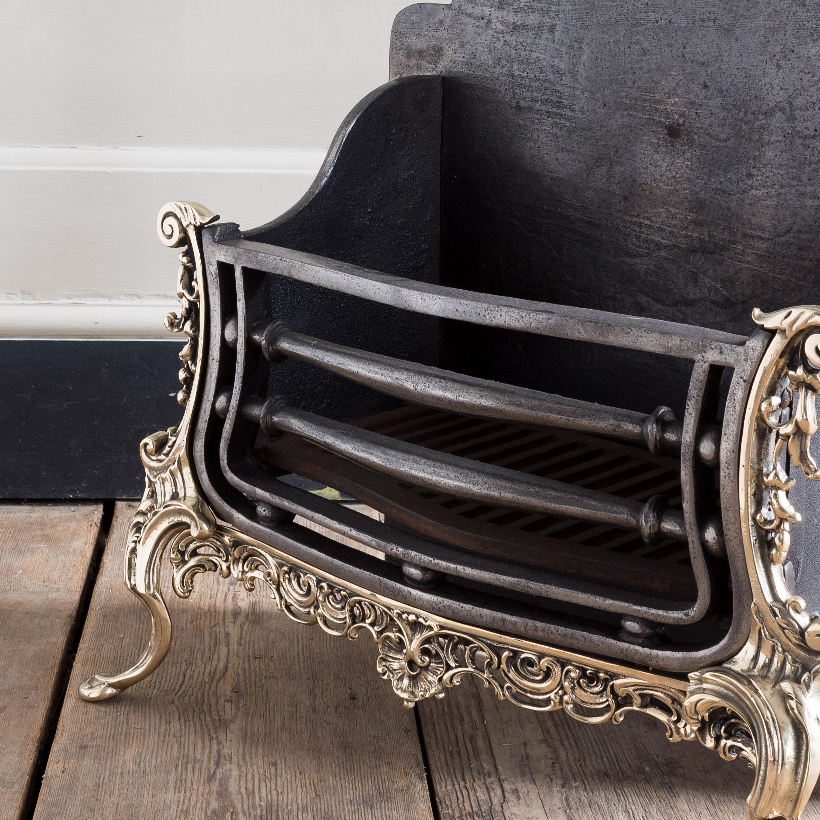 19th Century Iron and Brass Fire Grate For Sale 4