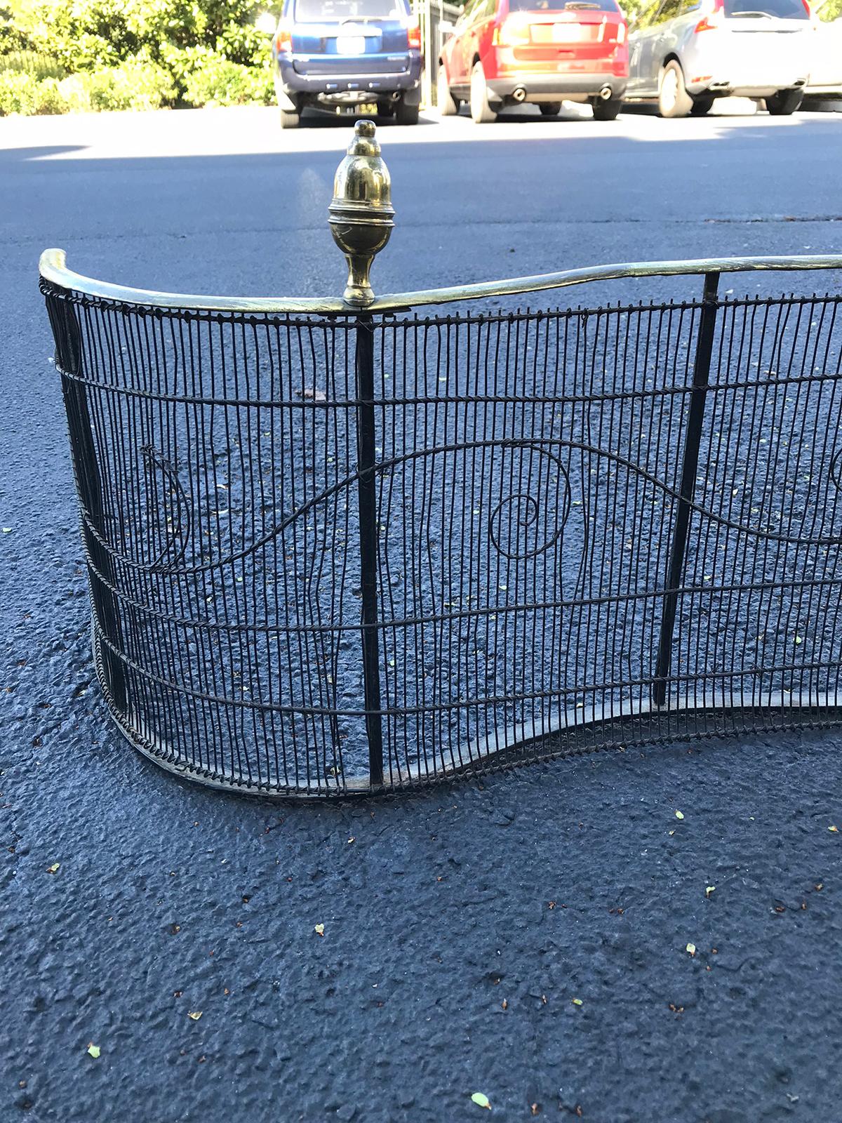 19th Century Iron and Brass Nursery Fender with Brass Urn Finials In Good Condition For Sale In Atlanta, GA