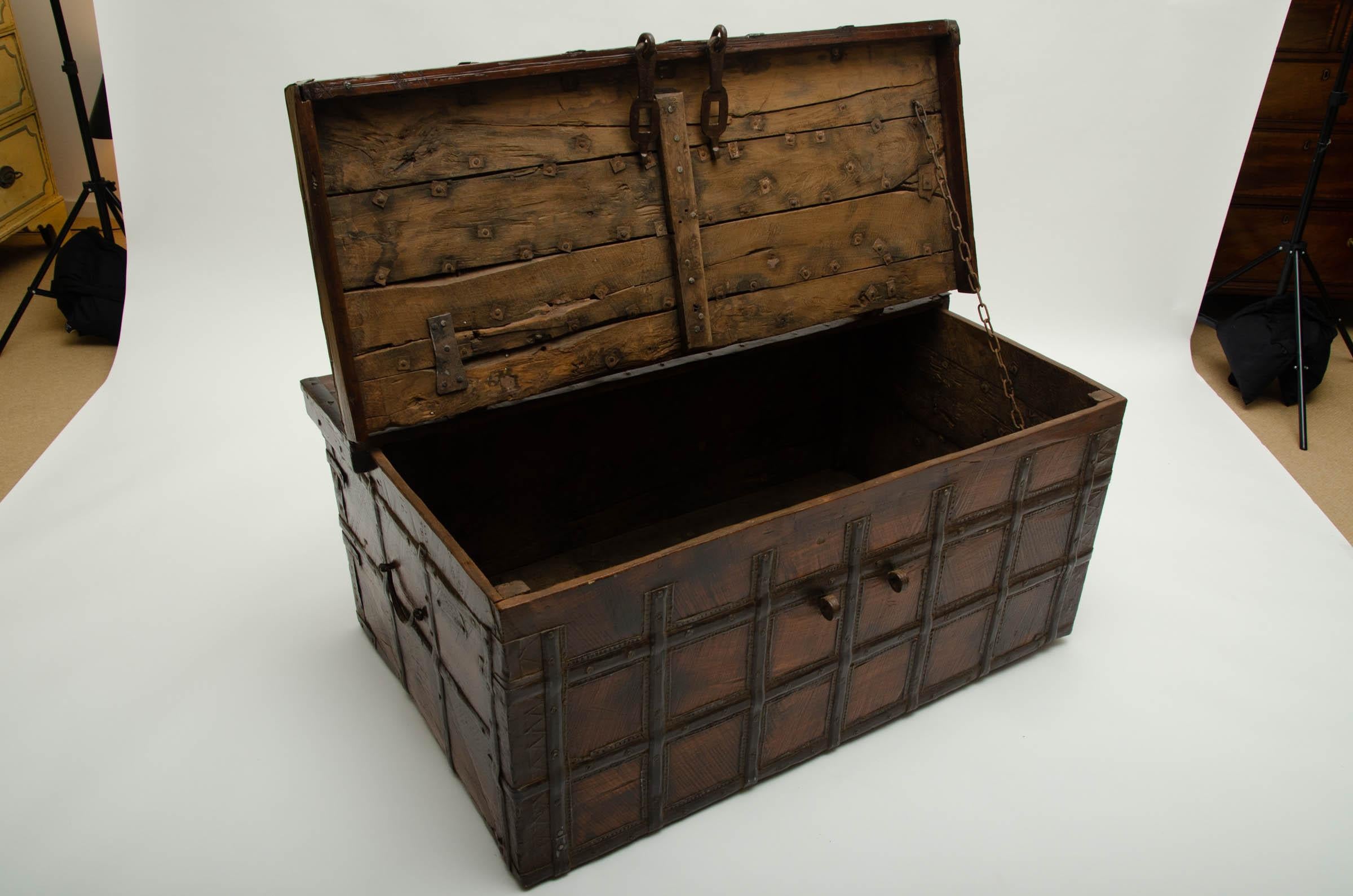 19th Century Iron-Bound Teak Trunk, Rajasthan, India, circa 1860 For Sale 1