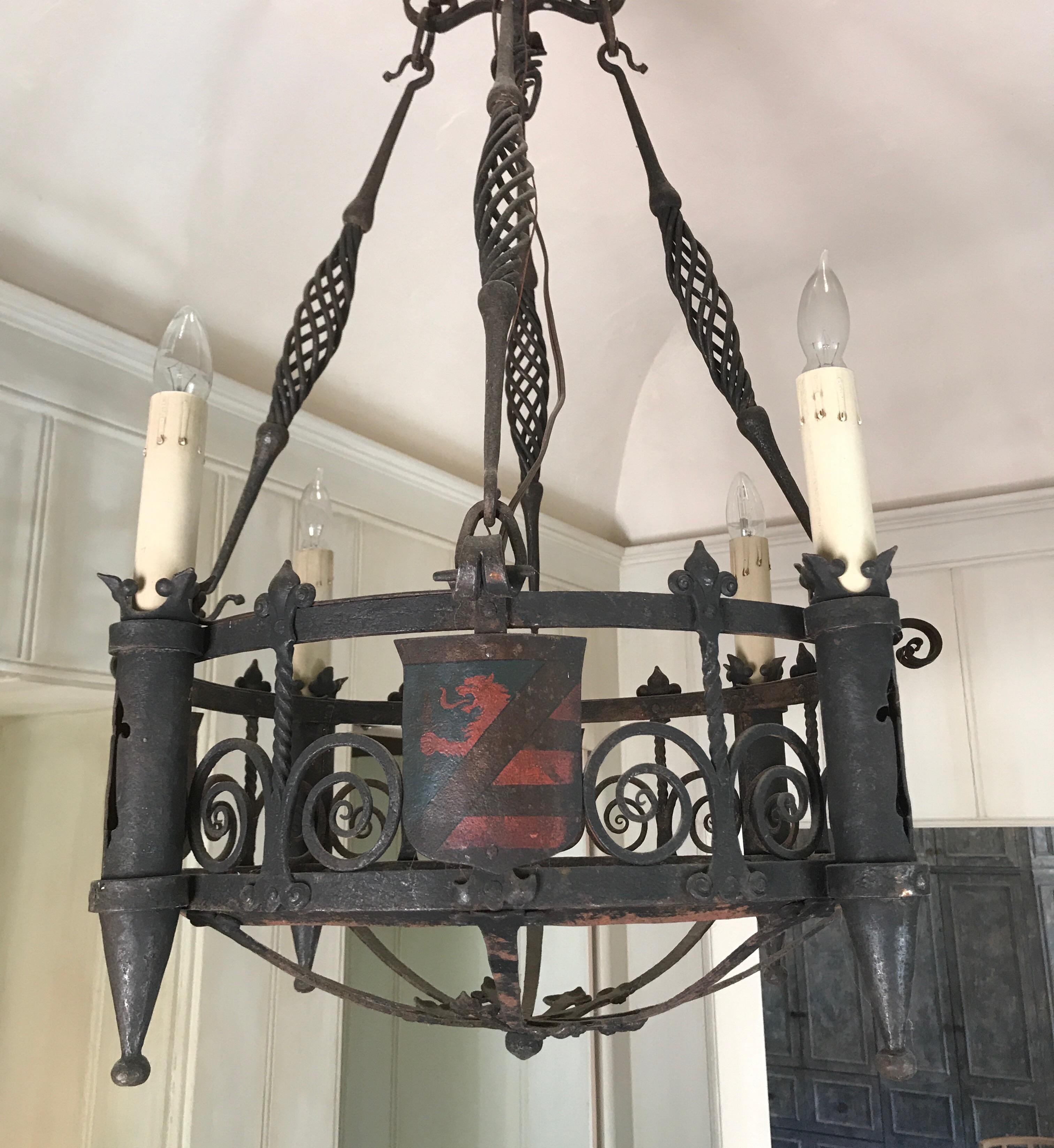 19th Century Iron Five-Light Round Chandelier with Decorative Crest Shields For Sale 4