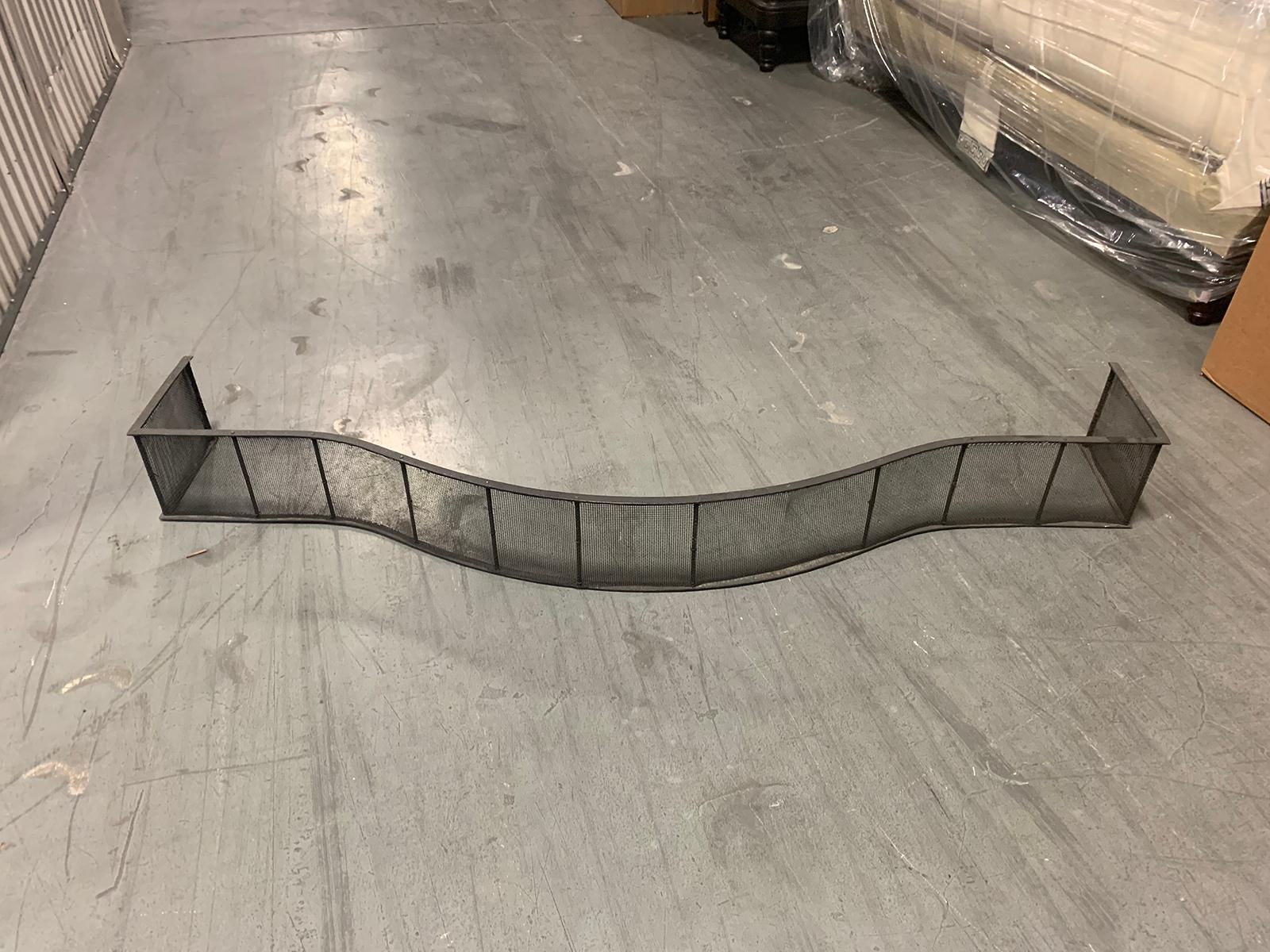 19th Century Iron and Mesh Serpentine Fireplace Fender For Sale 3