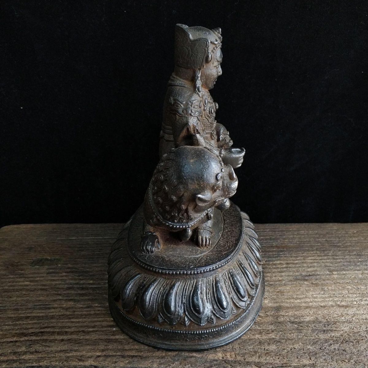 19th Century Iron Skanda Buddha Sitting on Lion Statue For Sale 2