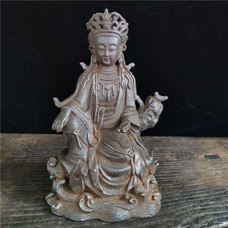 19th Century Iron South Sea Buddha Sitting on Sea Waves Statue – A Symbol of Serenity and Spiritual Power

Immerse yourself in the peaceful aura of this 19th Century Iron South Sea Buddha Statue, where the Buddha is depicted sitting atop sea waves,