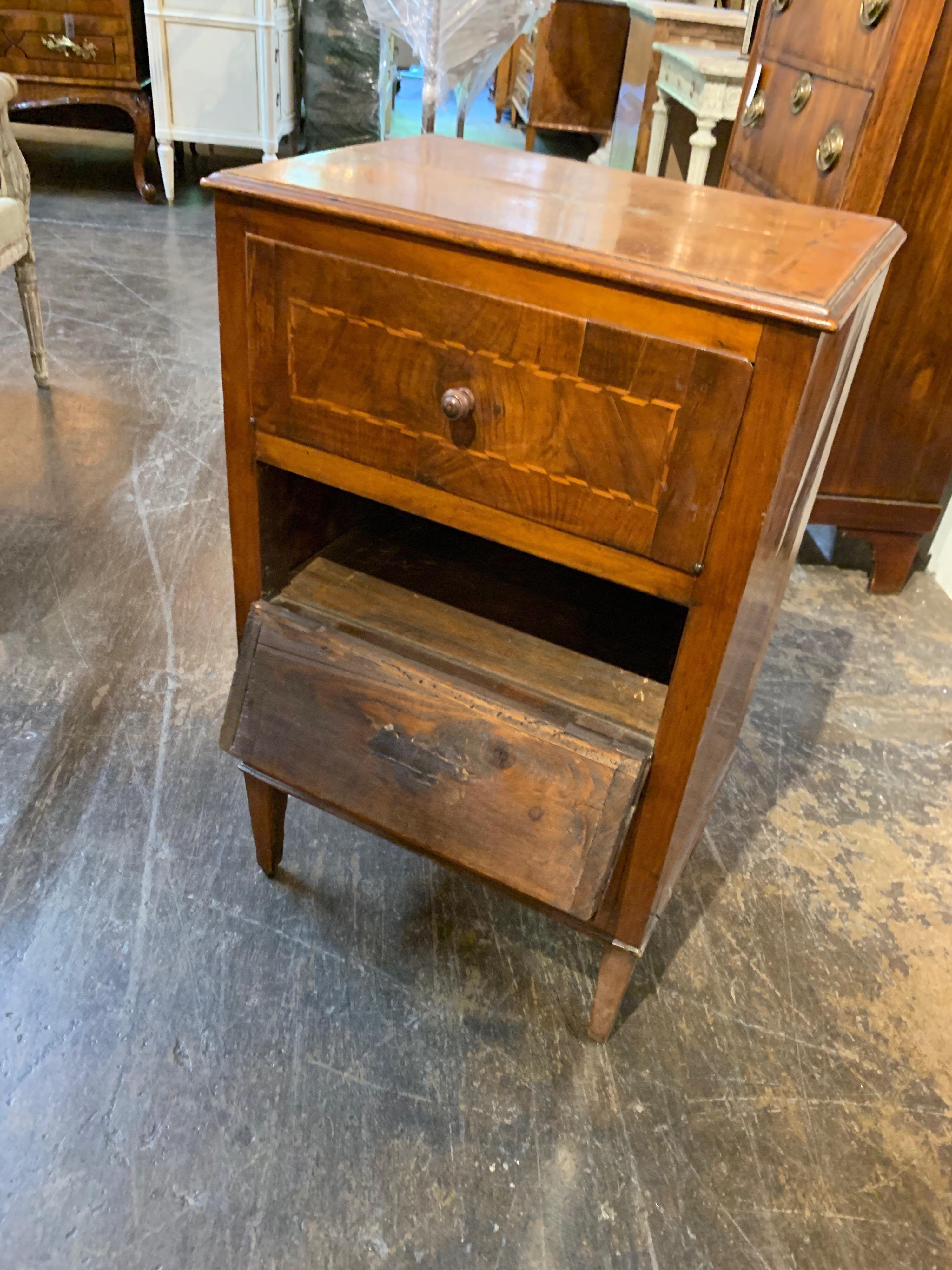19th Century Italian 3-Drawer Walnut Side Table In Good Condition For Sale In Dallas, TX