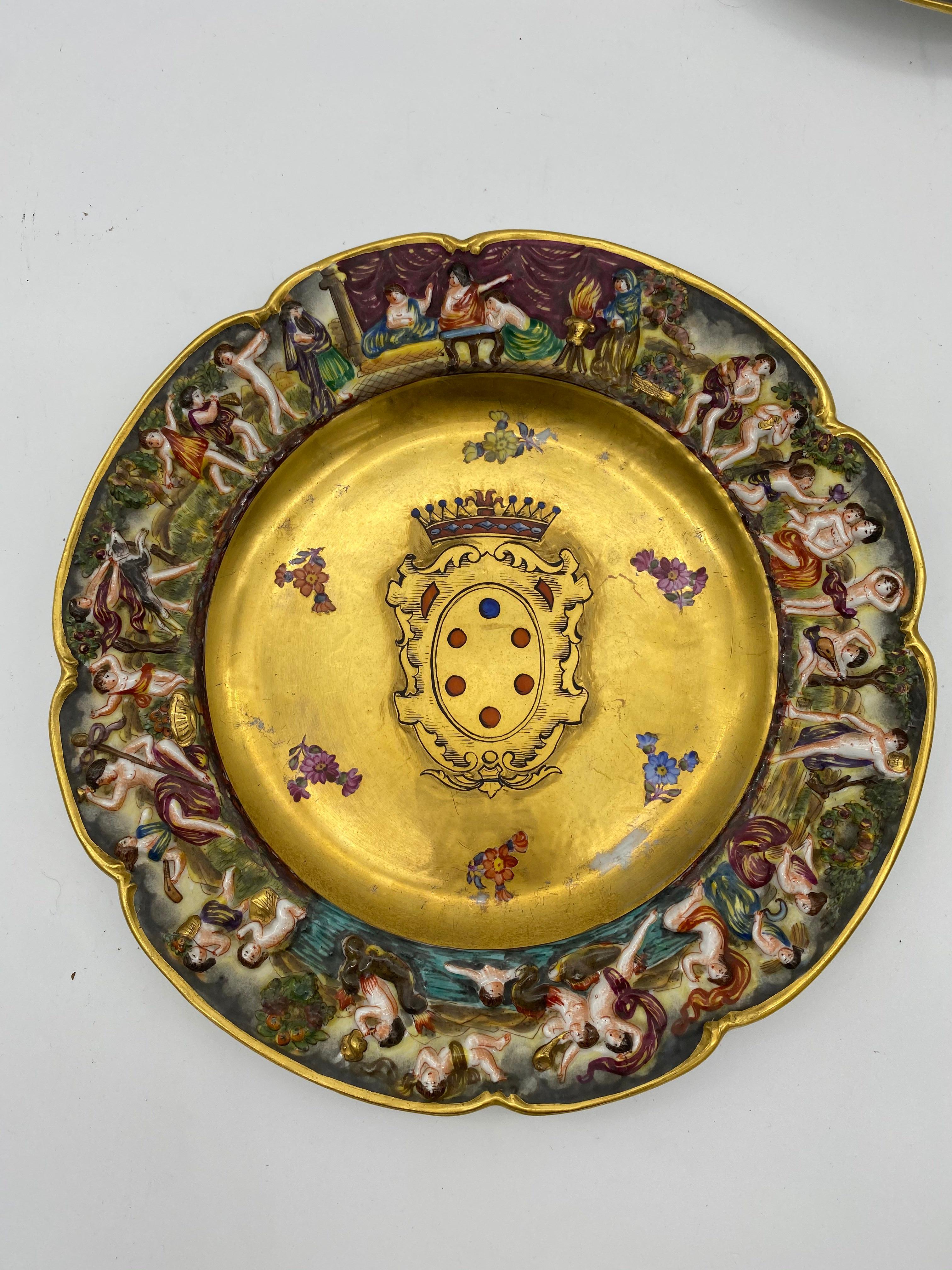 Hand-Carved 19th Century Italian 4 Pieces Capodimonte Porcelain Medici Armorial Plates