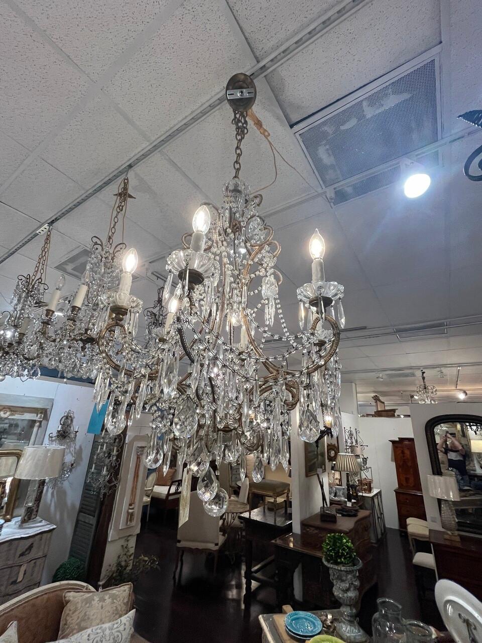 Italiano Lampadario italiano a 6 lampadine del XIX secolo in vendita