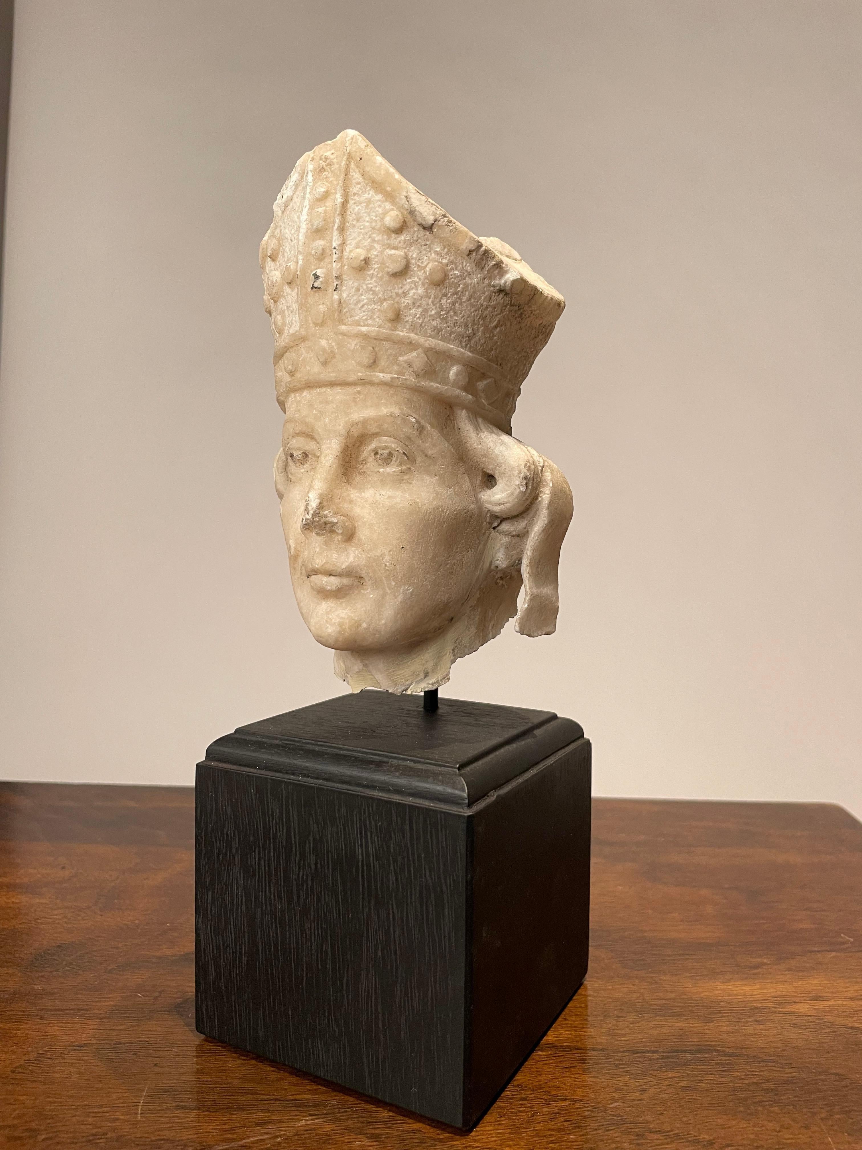 19th Century Italian Alabaster Carved Head Of A Bishop Saint  For Sale 4