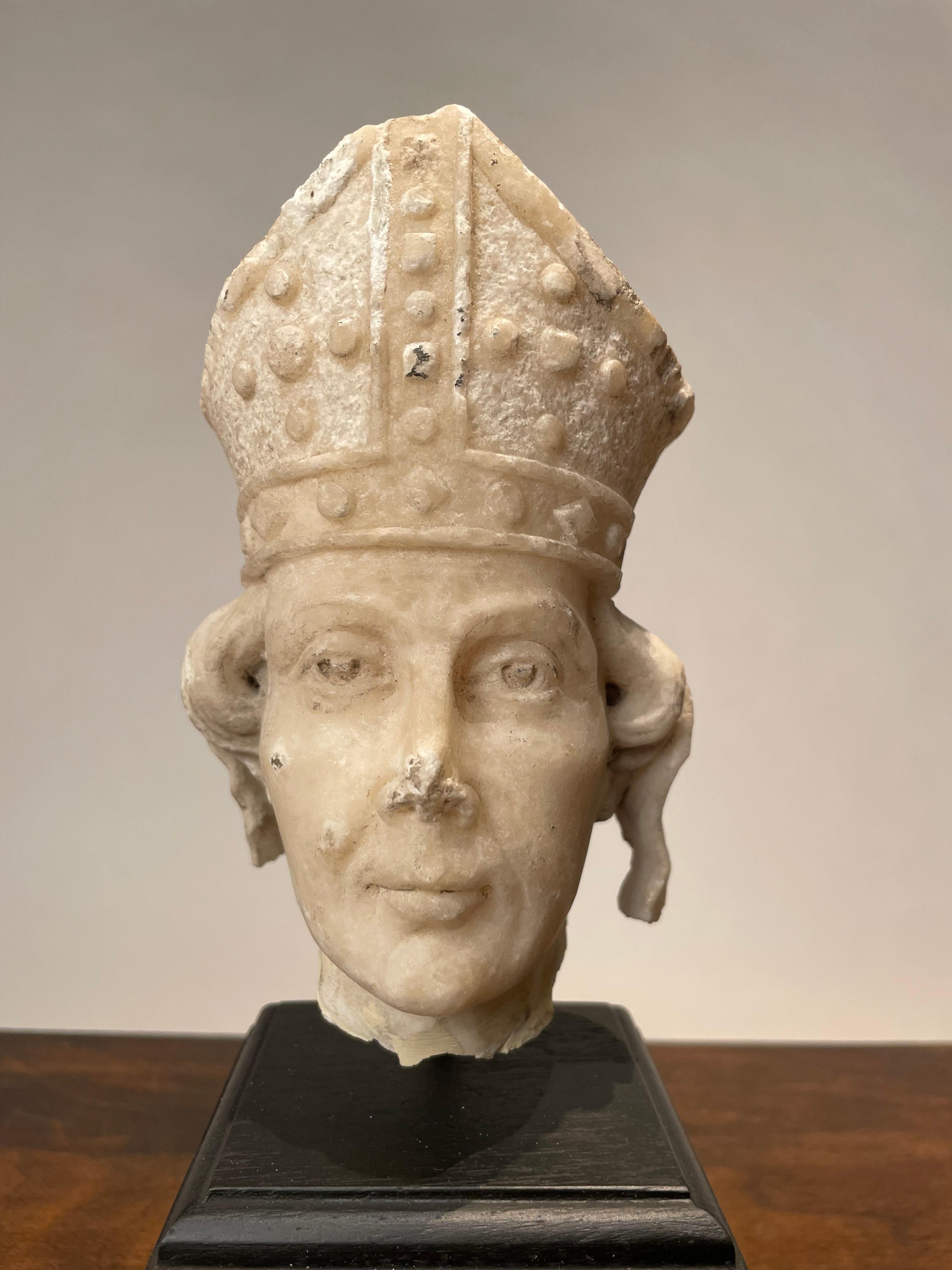 19th Century Italian Alabaster Carved Head Of A Bishop Saint  For Sale 6
