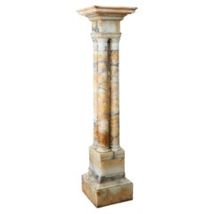 Columne italienne ancienne du 19ème siècle en marbre