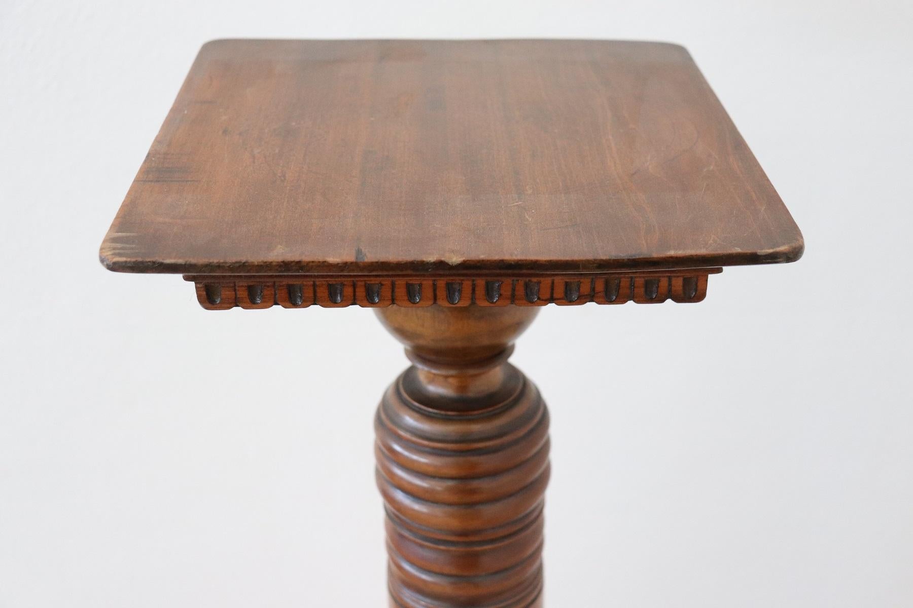 Early 19th Century 19th Century Italian Antique Column in Turned Walnut For Sale