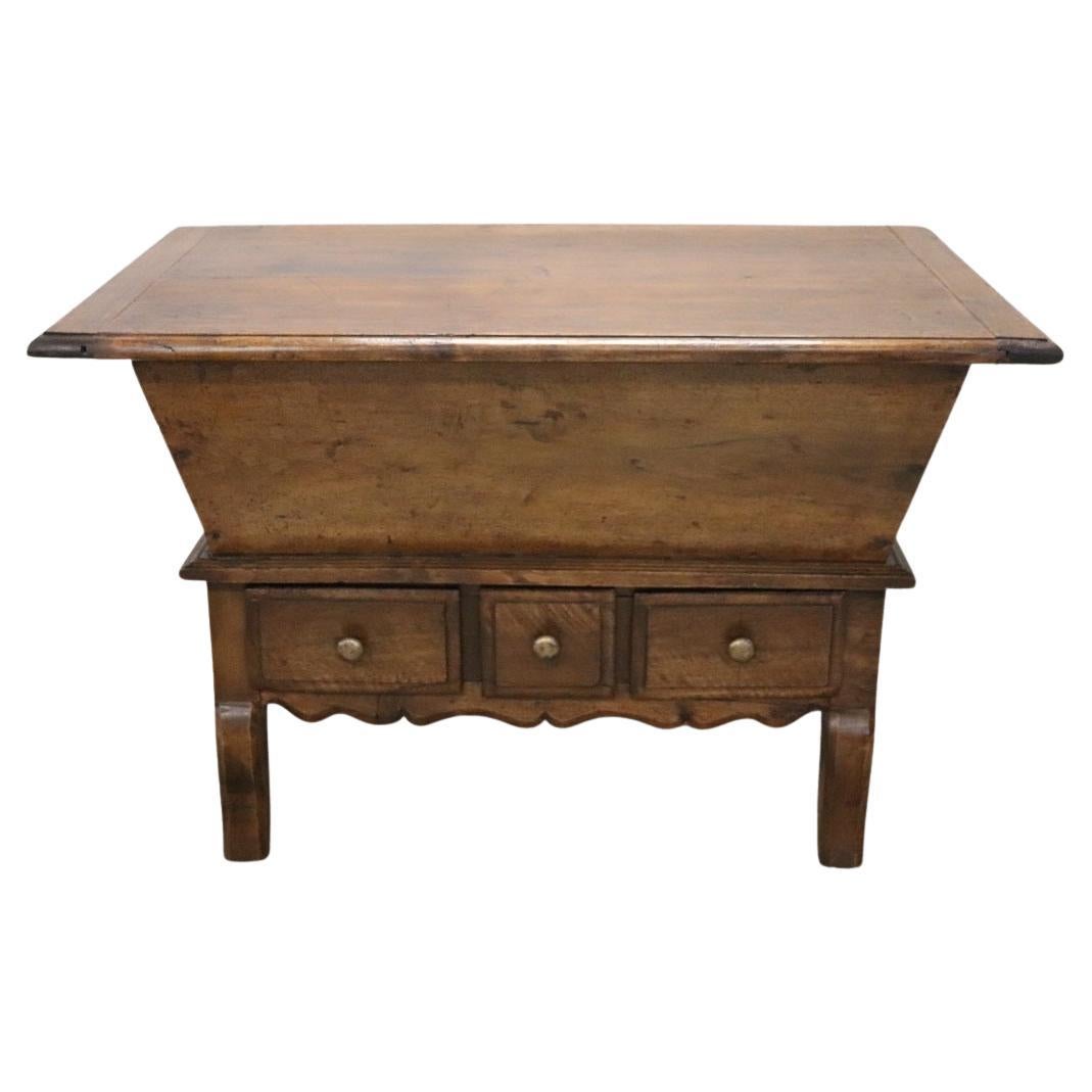 Credenza antica italiana del XIX secolo in legno massiccio di pioppo, restaurata