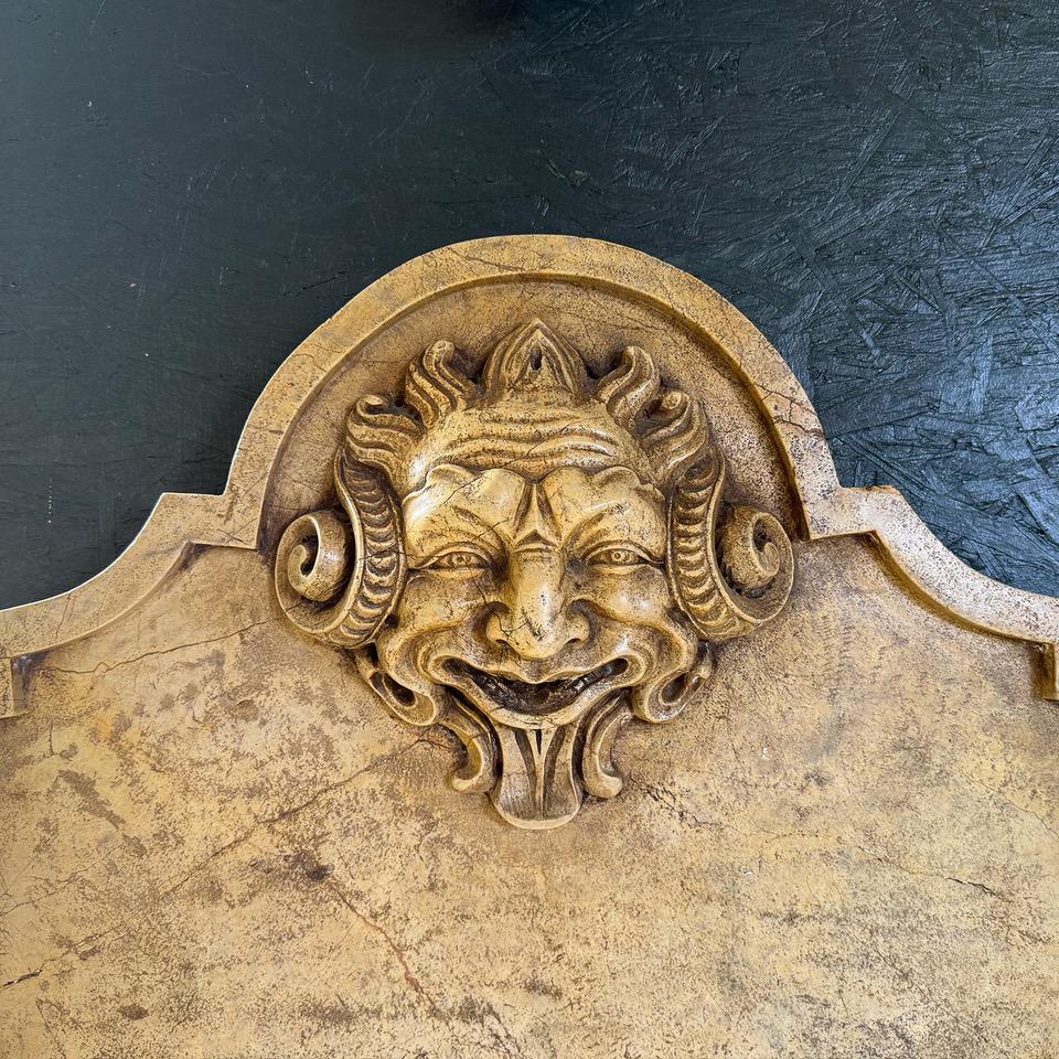 19th Century Italian Antique Marble Wall Fountain For Sale 1