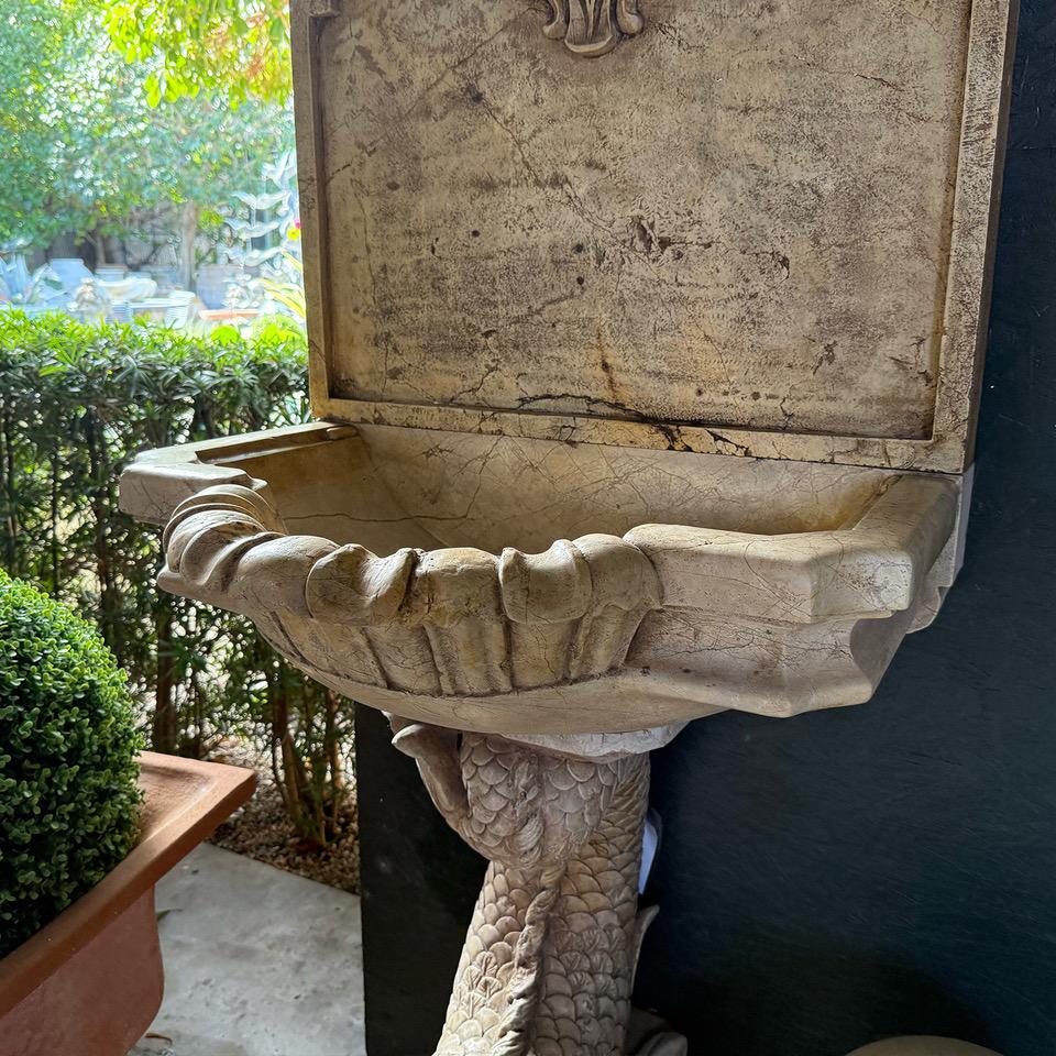 19th Century Italian Antique Marble Wall Fountain For Sale 4