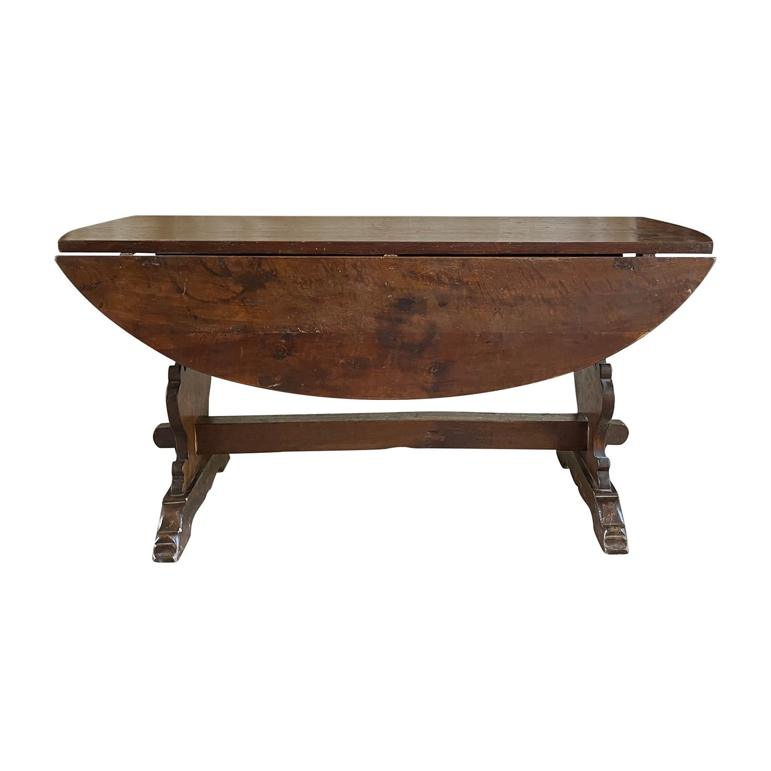 Walnut 19th Century Italian Antique Oval Drop Leaf Table, Tuscan Dining Room Table For Sale
