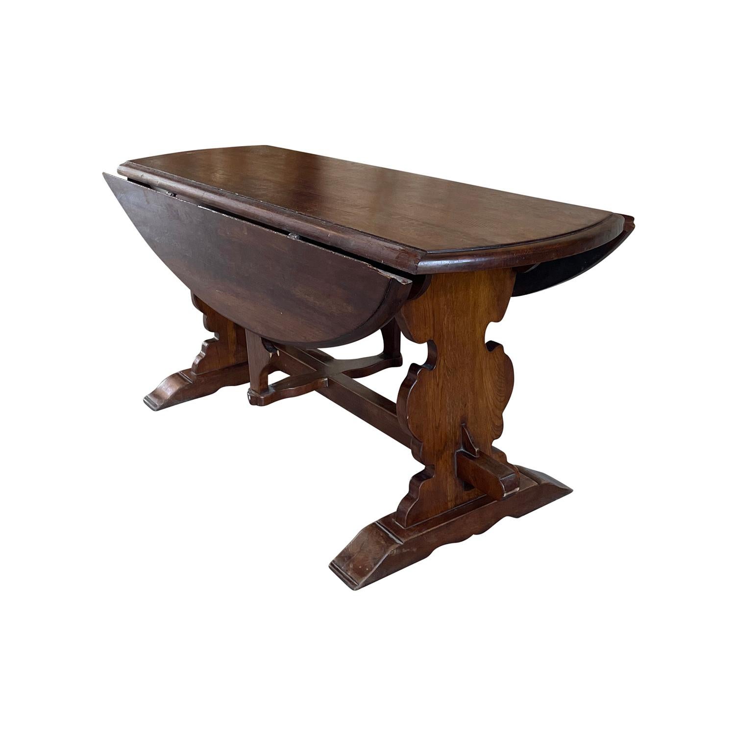 19th Century Italian Antique Oval Drop Leaf Walnut Dining Room Table 2