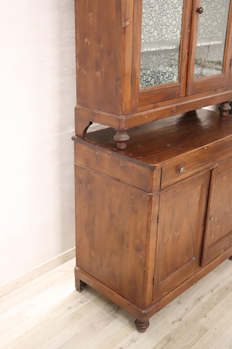 Buffet rustique italien du 19ème siècle en bois de sapin Bon état à Casale Monferrato, IT