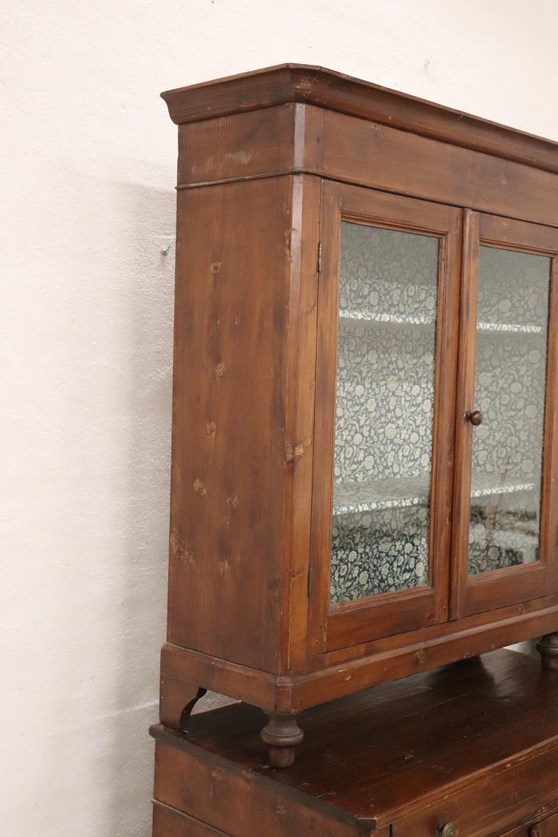 XIXe siècle Buffet rustique italien du 19ème siècle en bois de sapin