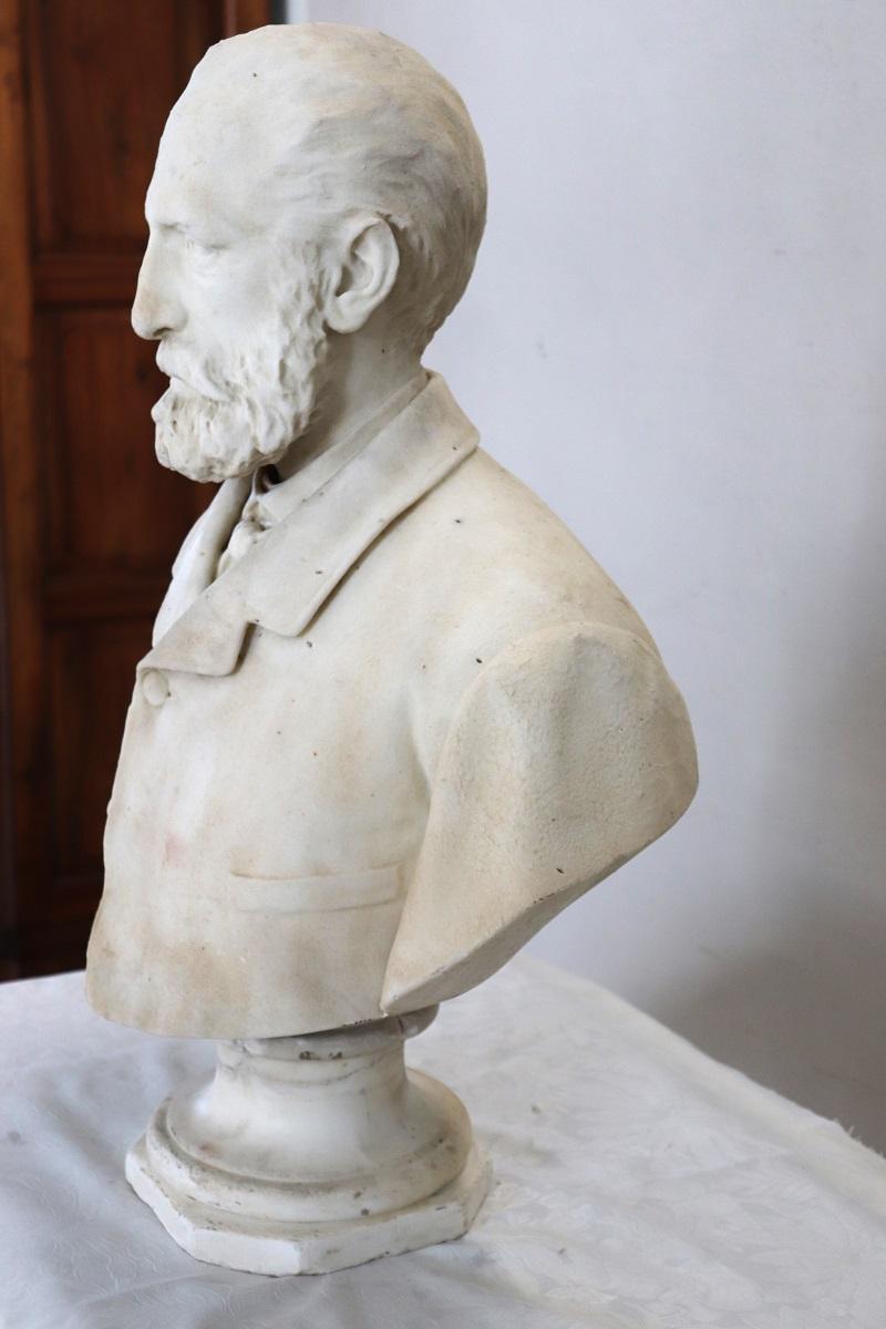 19th Century Italian Antique Sculpture in White Marble, Bust of a gentleman For Sale 7