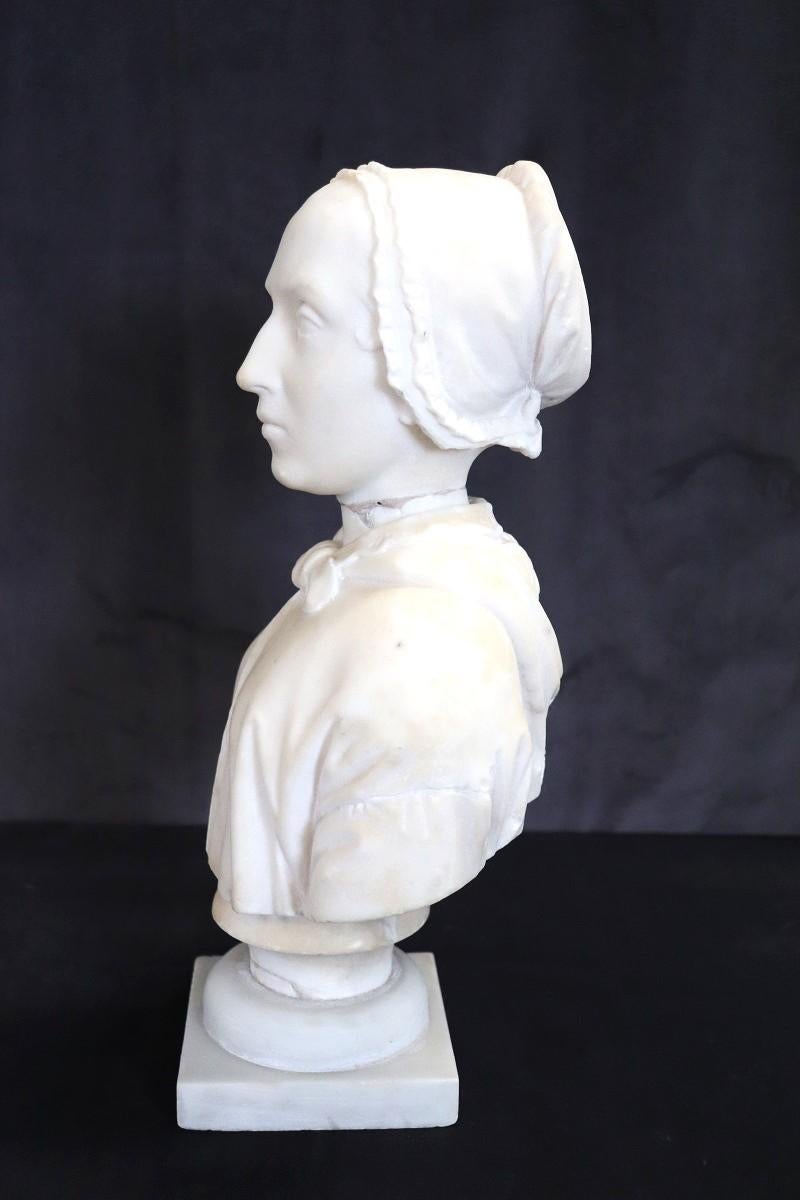 Sculpture ancienne italienne du 19e siècle en marbre blanc, buste de dame en vente 7