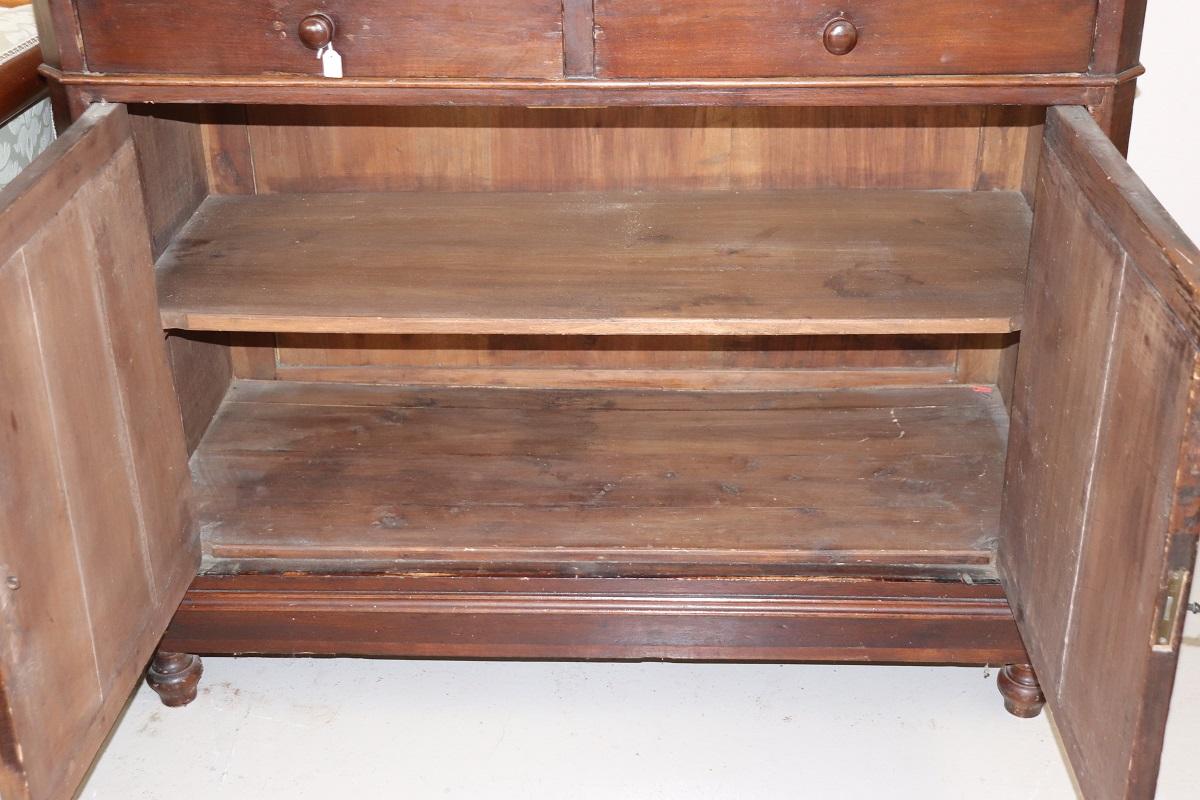 Buffet italien ancien du 19e siècle en placage de noyer en vente 3