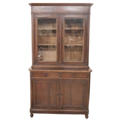 Credenza antica italiana del XIX secolo in noce impiallacciato