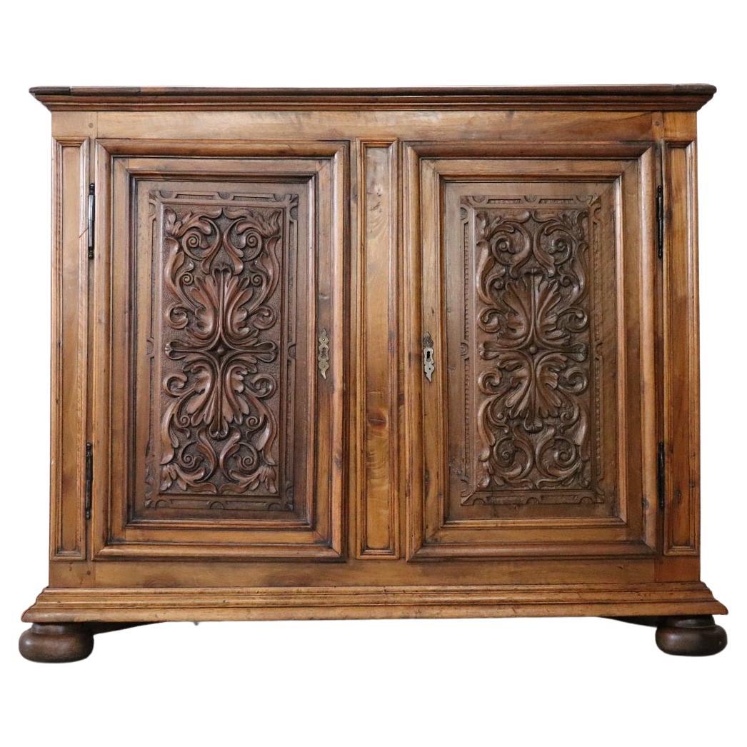 19th Century Italian Antique Sideboard or Buffet in Solid Carved Walnut For Sale