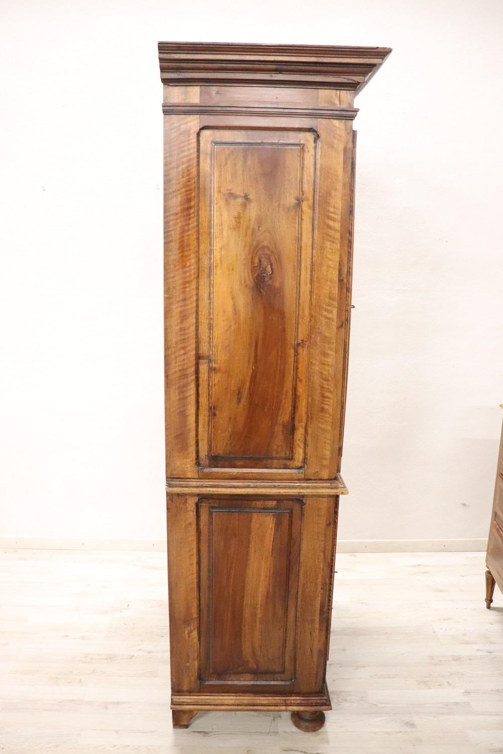 19th Century Italian Antique Small Cabinet in Solid Carved Walnut 6