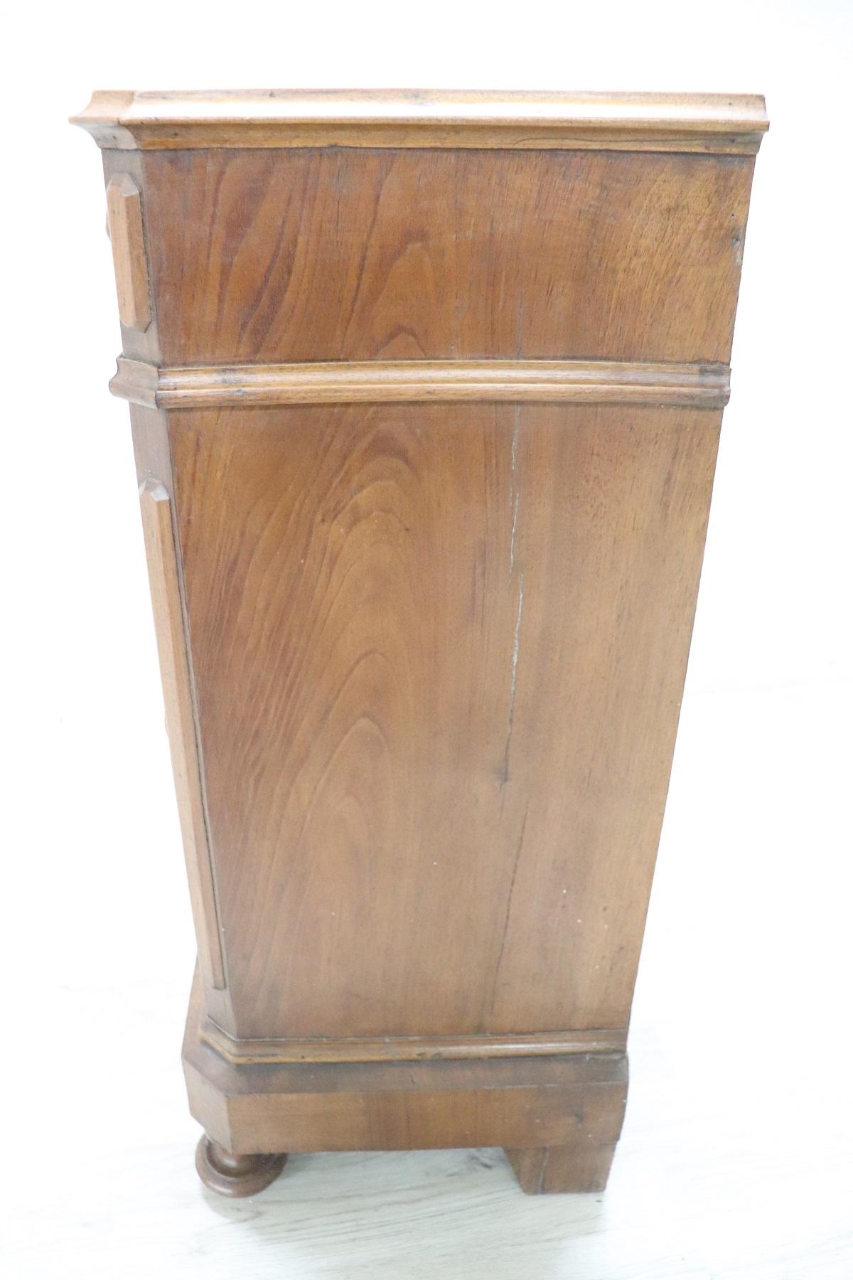 19th Century Italian Antique Walnut Wood Nightstand 2