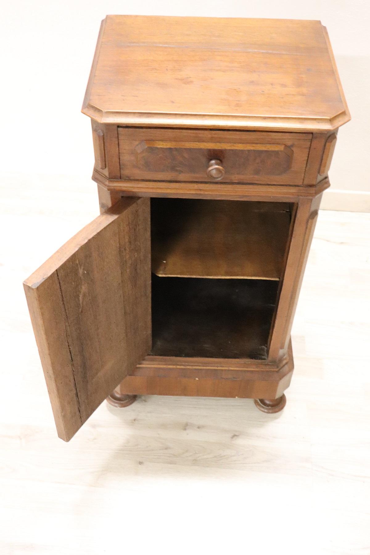 19th Century Italian Antique Walnut Wood Nightstand 3