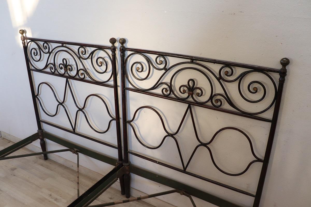 19th Century Italian Antique Wrought Iron Pair of Single Beds For Sale 1