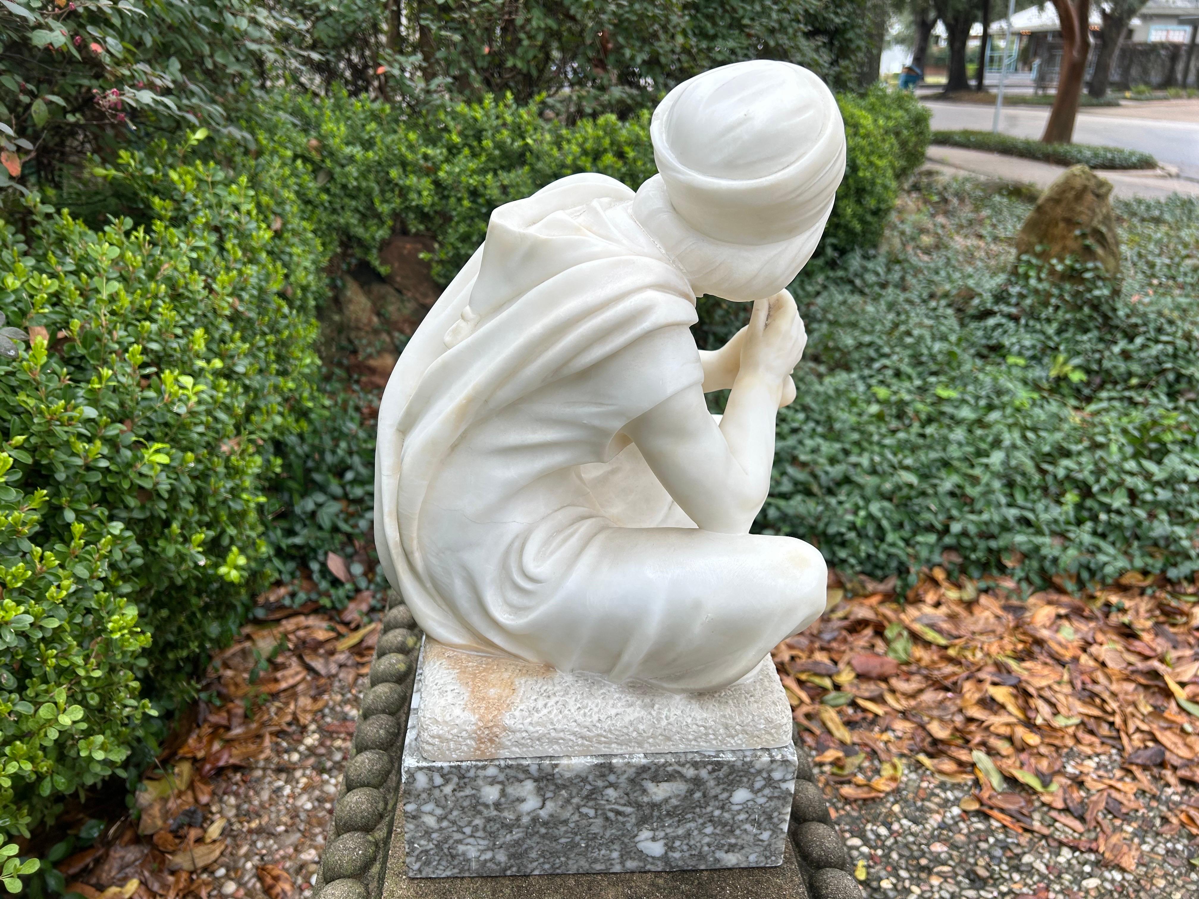 Italienische Carrara-Marmorskulptur im arabischen Stil des 19. Jahrhunderts, signiert Pugi im Angebot 1