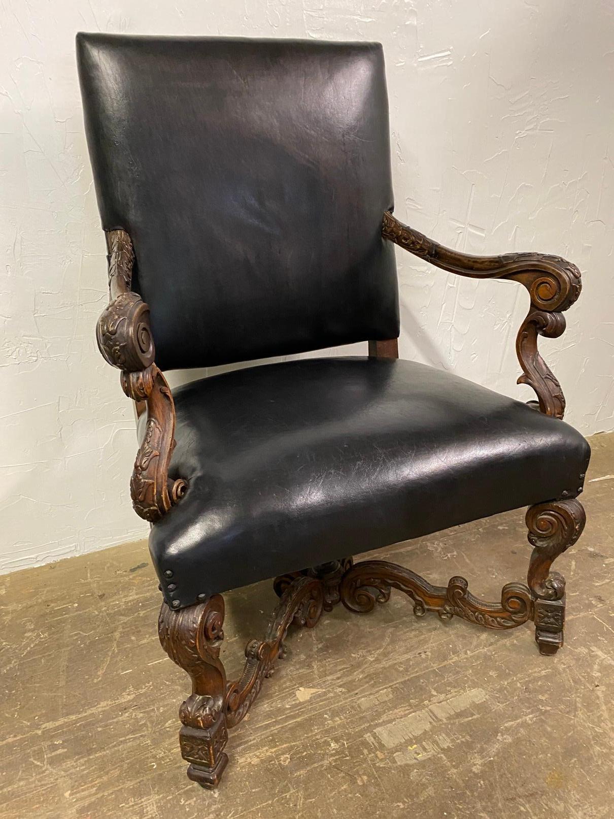 European 19th Century Italian Baroque Carved Walnut Throne Chair For Sale