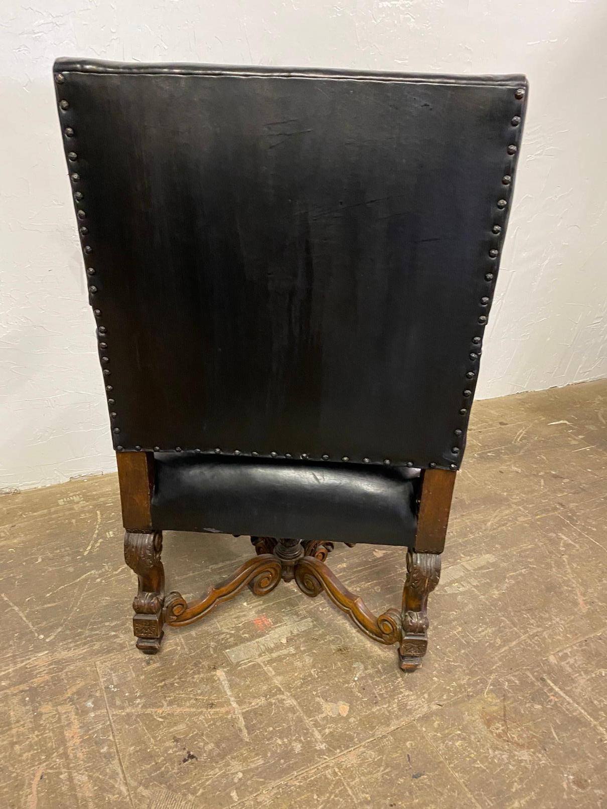 Leather 19th Century Italian Baroque Carved Walnut Throne Chair For Sale